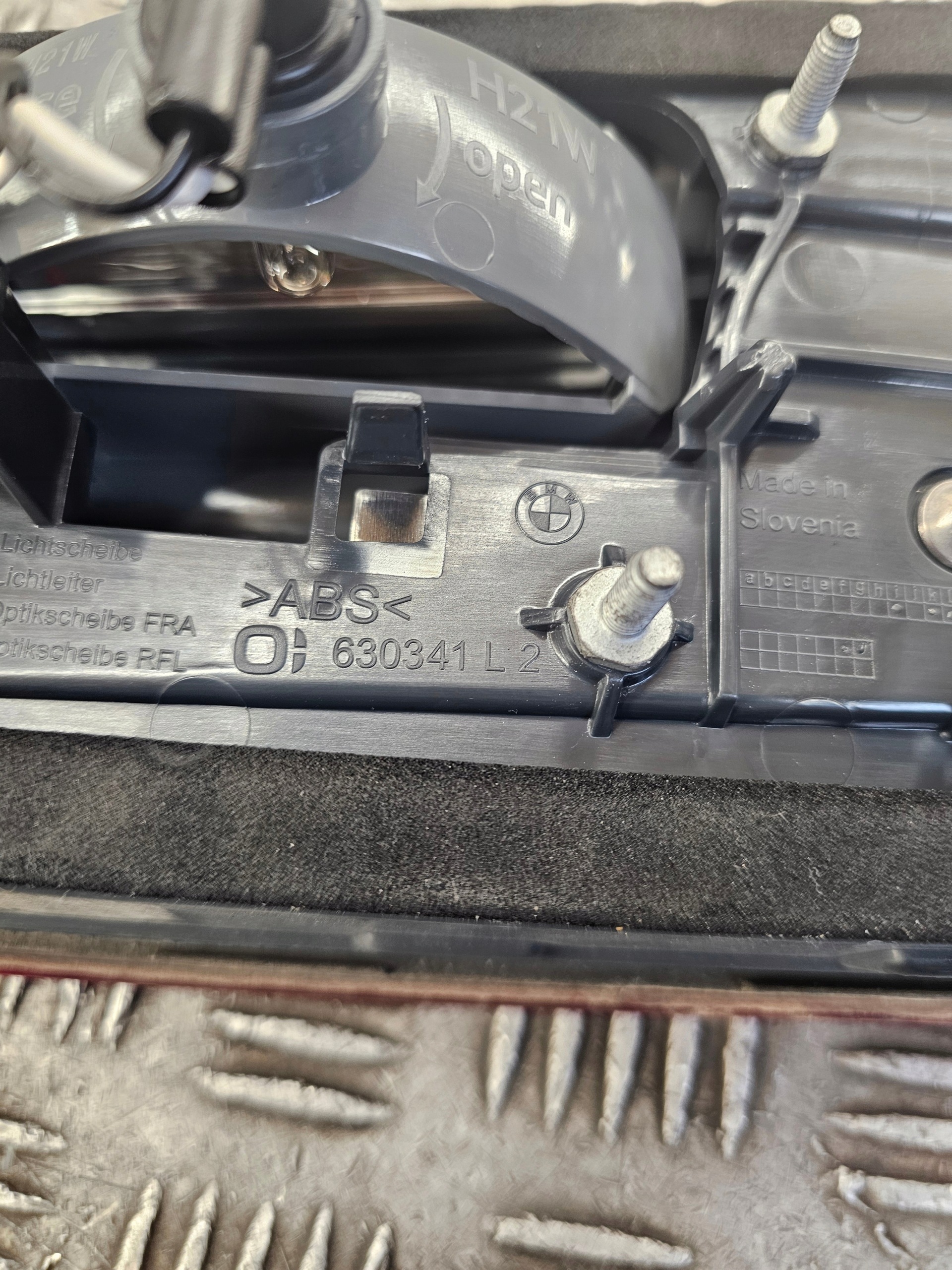 BMW 5 G30 G31 light rear part rear left 630341