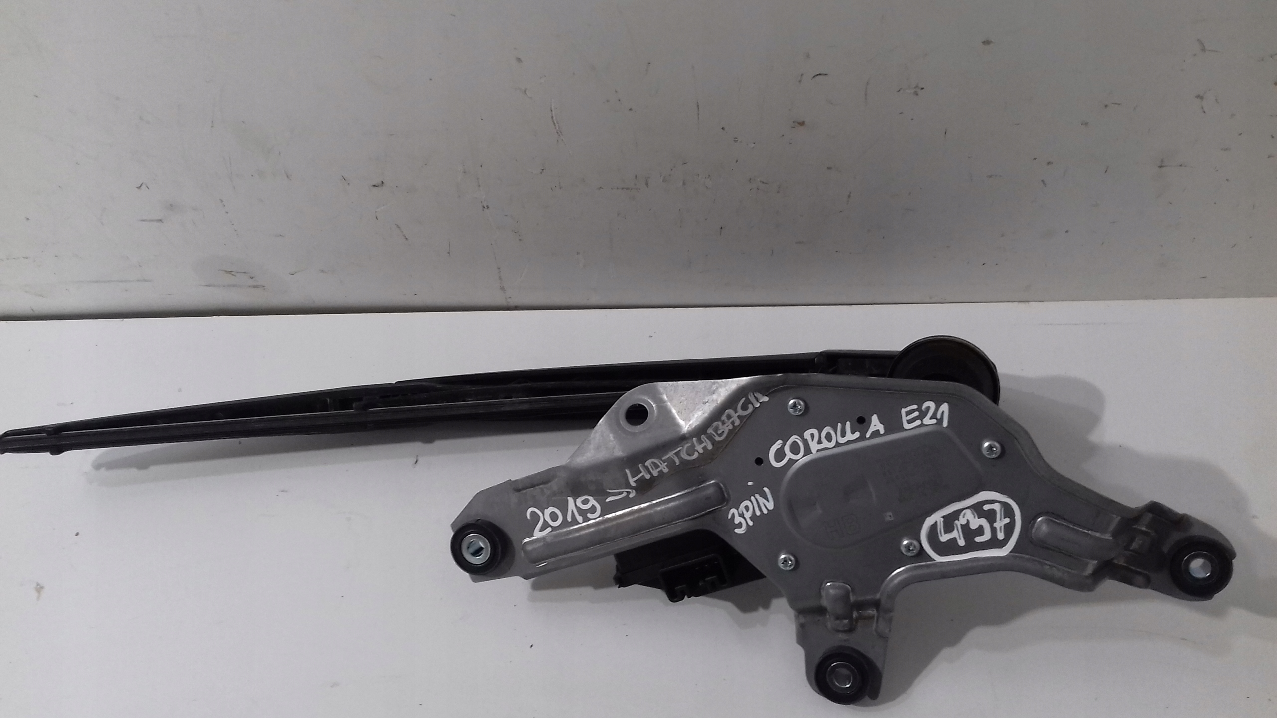 TOYOTA COROLLA E21 Motor wischerarm HB 259600-3631 (437)