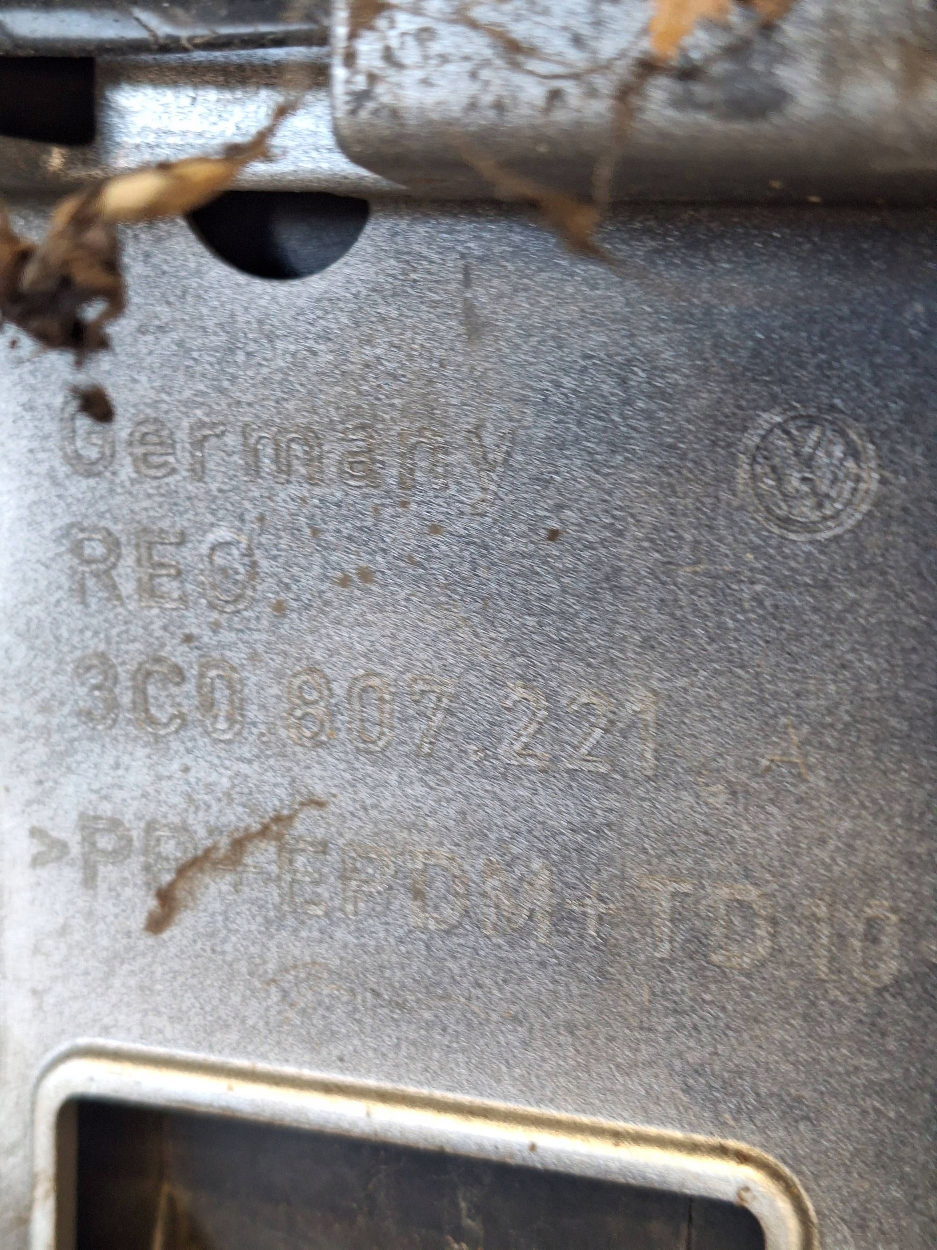 VOLKSWAGEN PASSAT B6 R-LINE 05-10 bumper 3C0807221