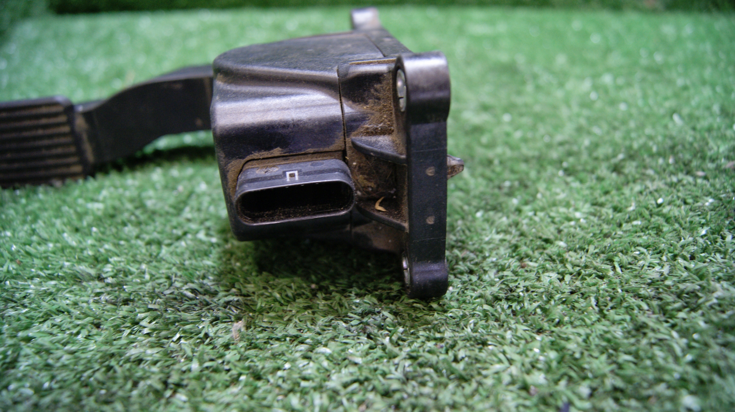 accelerator pedal MERCEDES-BENZ SPRINTER 906 0280755023 A9063000404