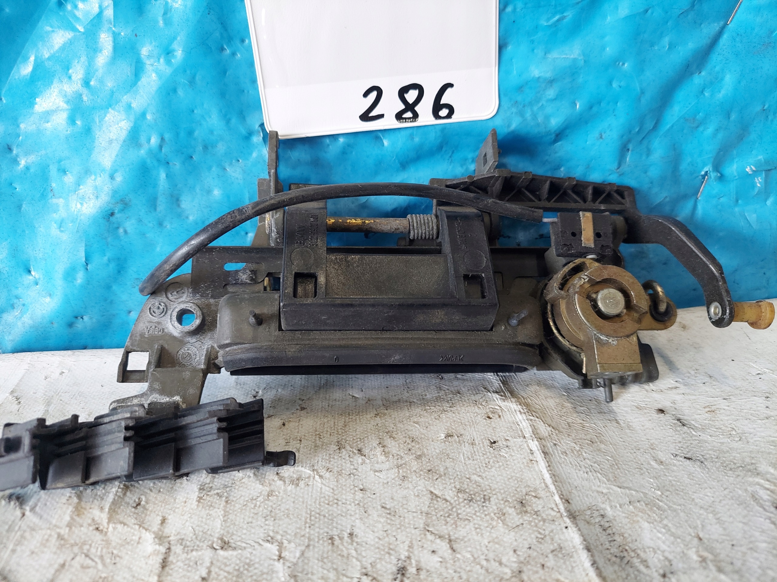 handle right front BMW E36