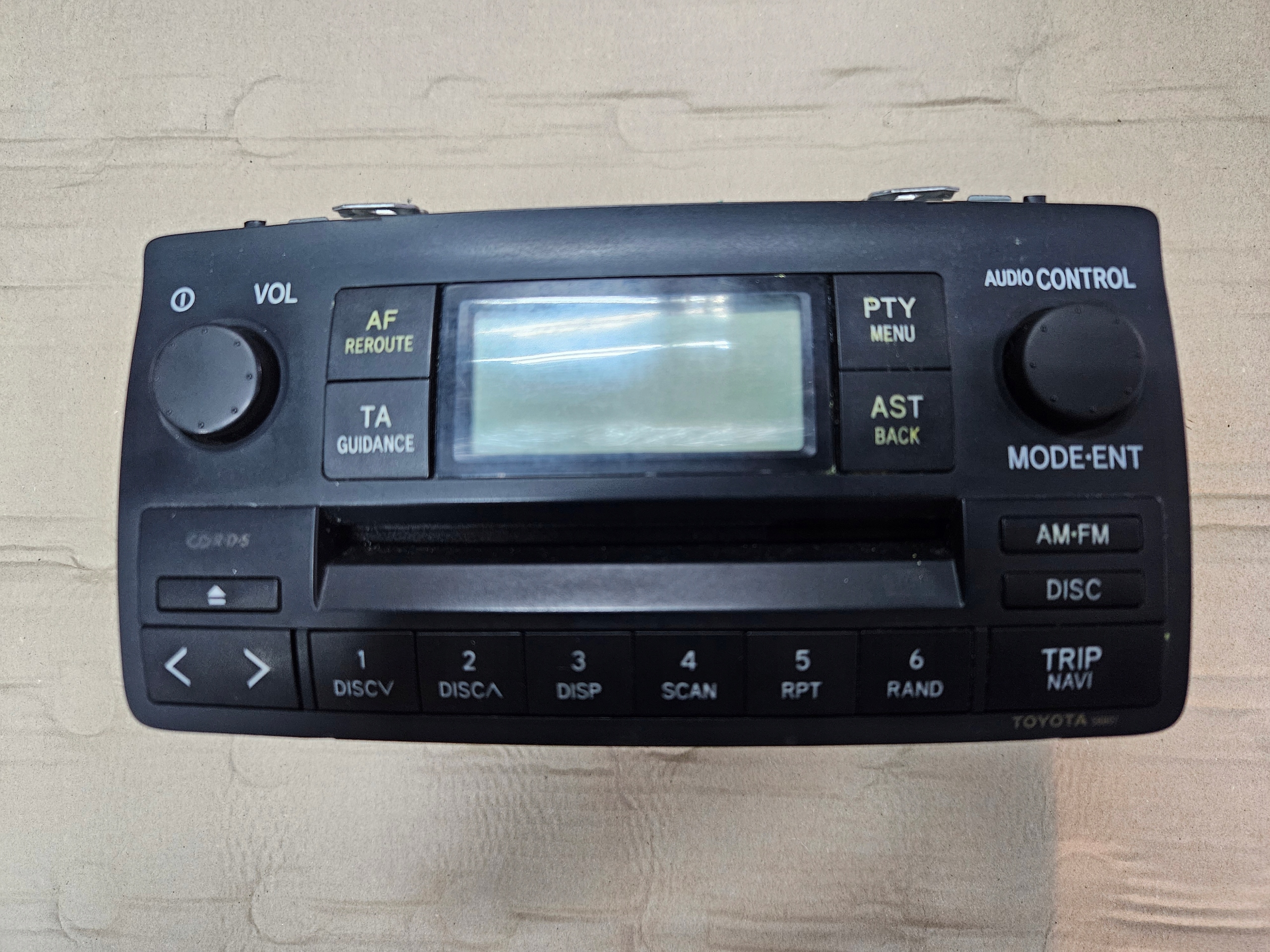 TOYOTA COROLLA E12 02-04 RADIO