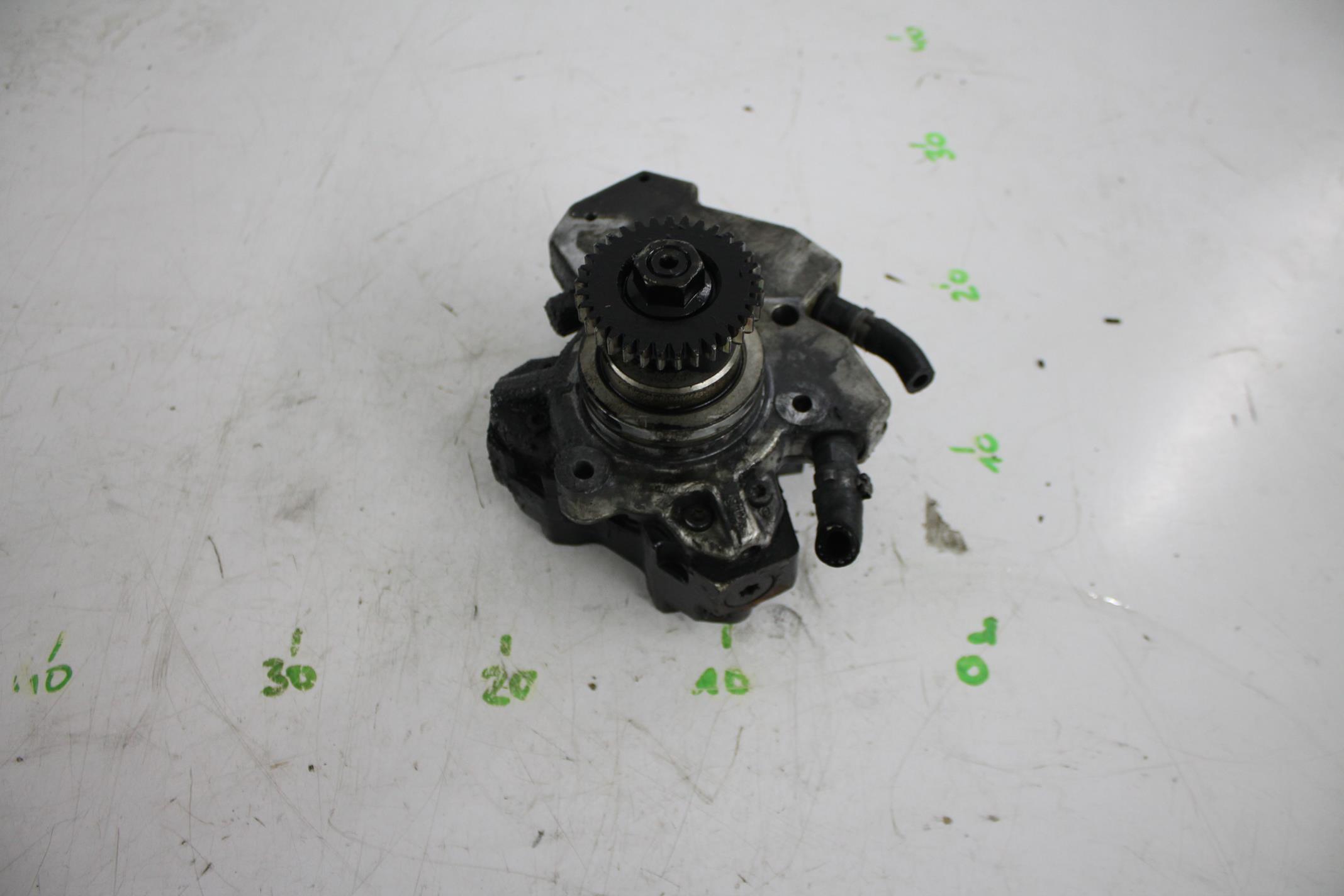 Einspritzpumpe A6420700201 MERCEDES W211 3.0 CDI