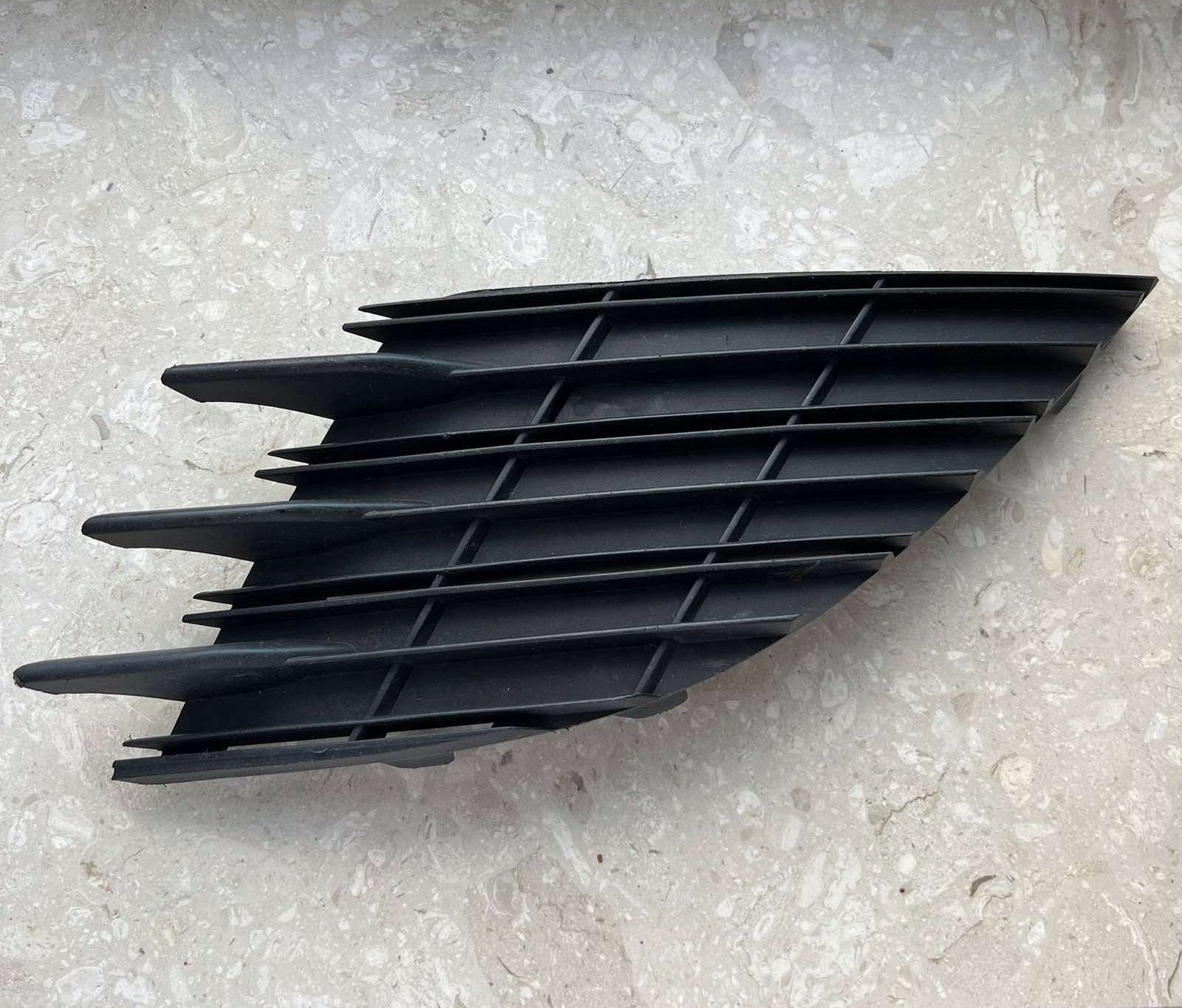 PEUGEOT 308 grid of a bumper left front front AA36136874