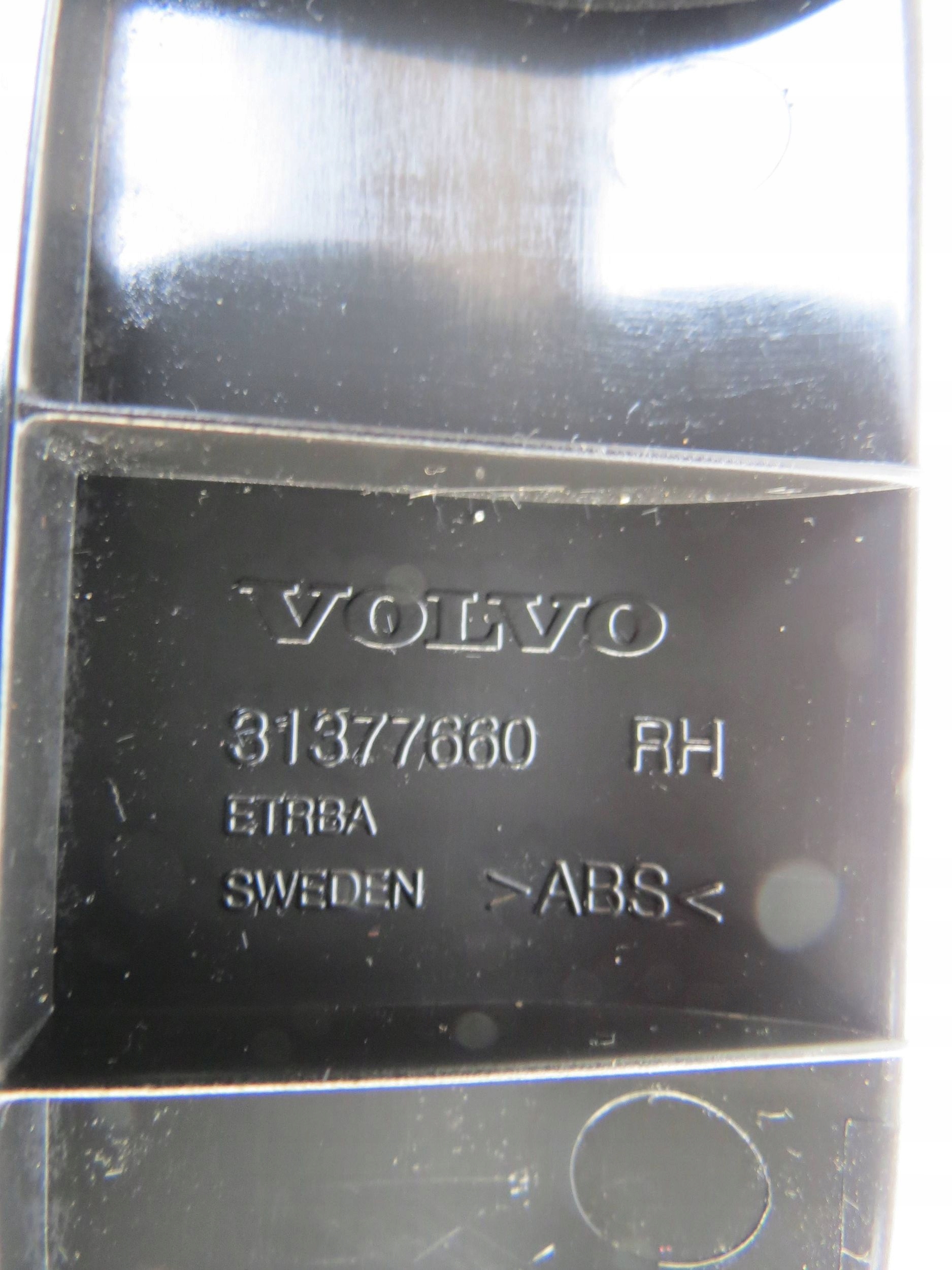 Blende Abdeckung Gehäuse SITZ rechts heck VOLVO S90 2.0 V90 31426624