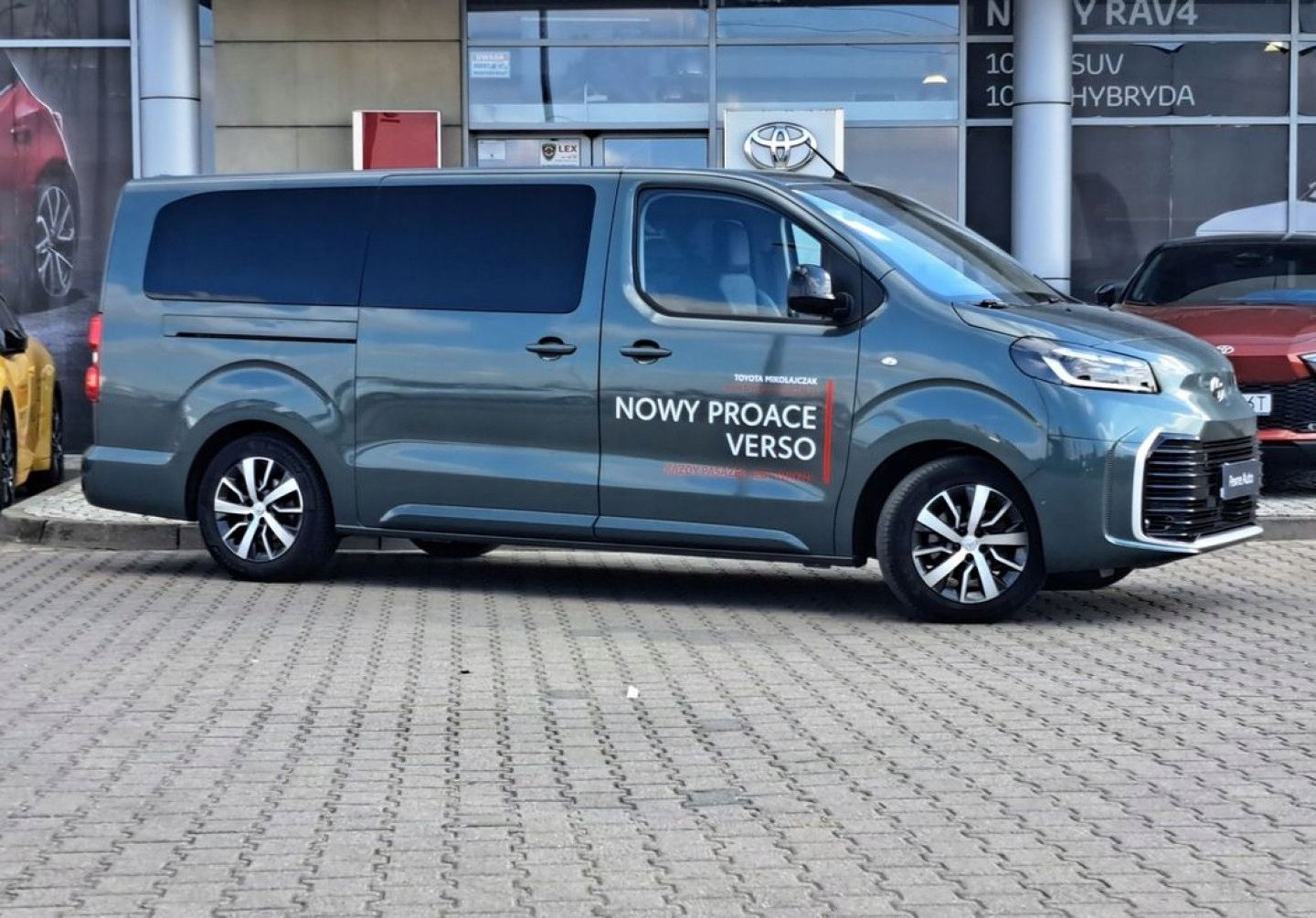 Toyota Proace Verso Toyota PROACE VERSO 2.0 D4-D Long VIP SKYIEW DEMO