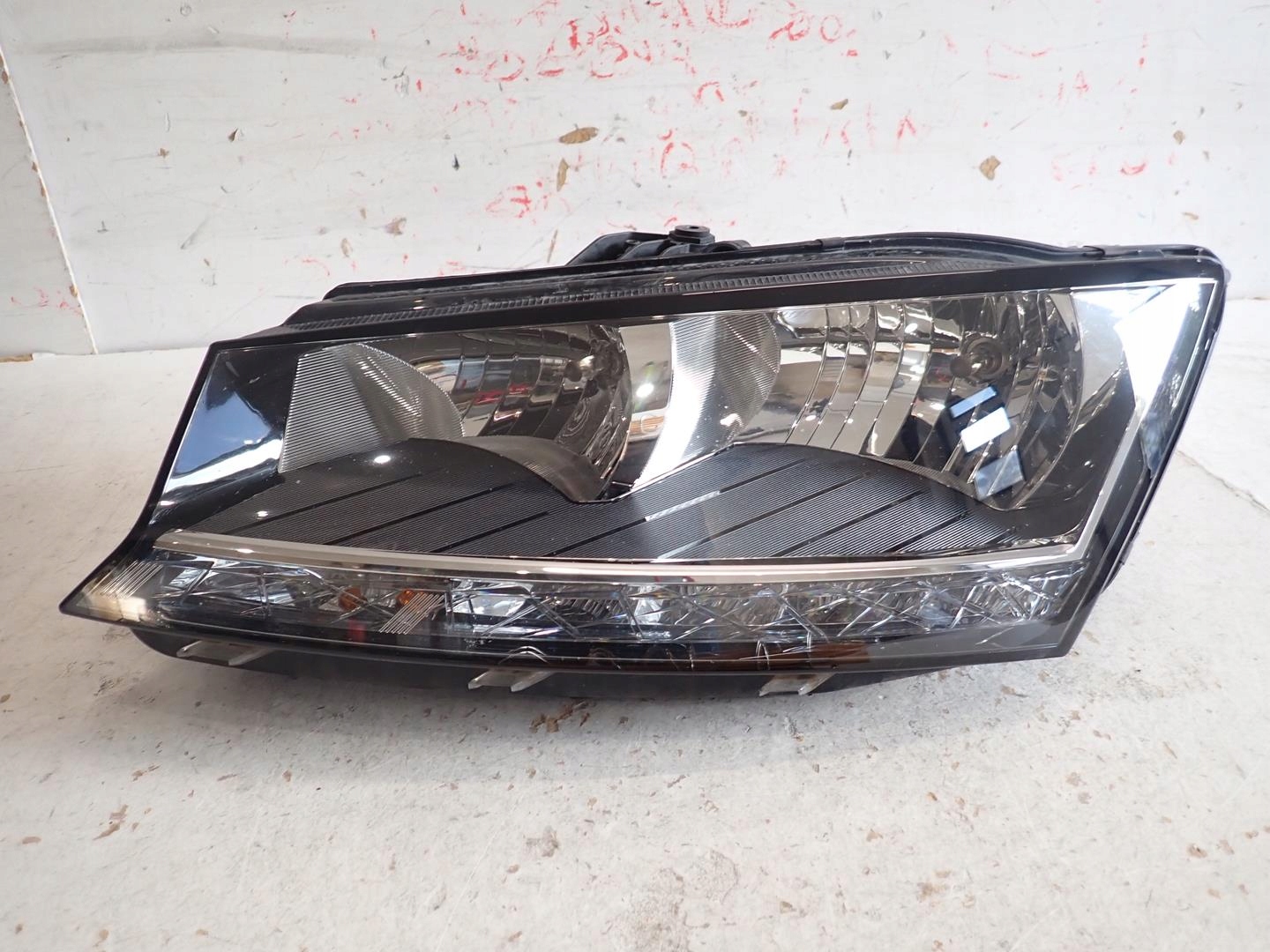 light front front left SKODA FABIA III LIFT 2017- 6V1941015D