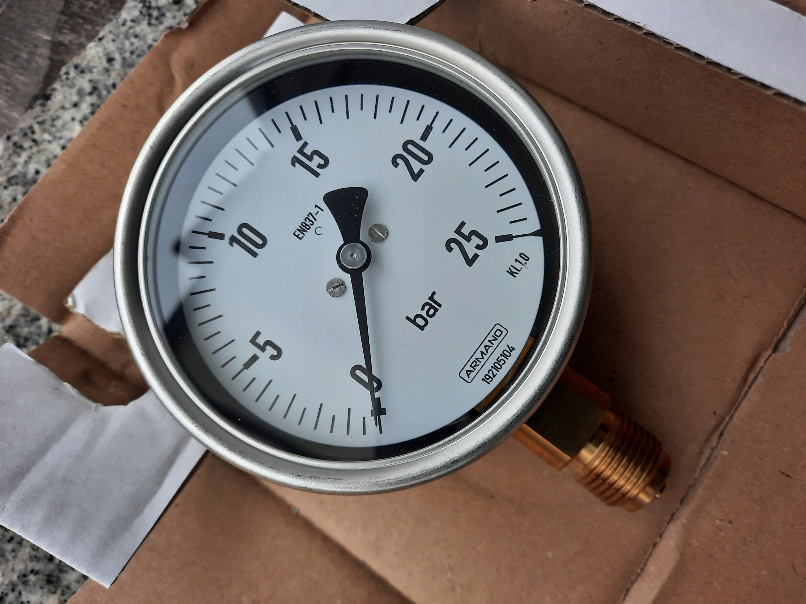 Manometr 0-25 Bar Rch100-1 Armano