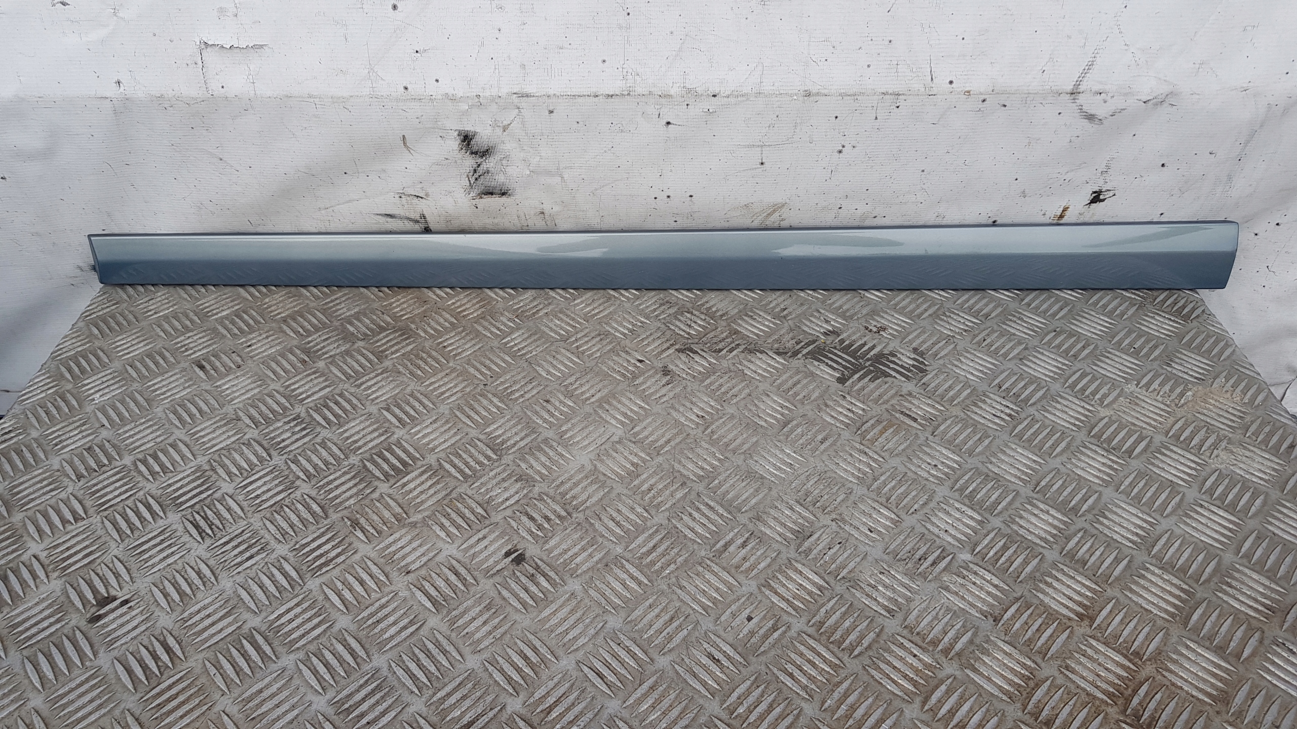 MERCEDES W203 moulding door right left front 347