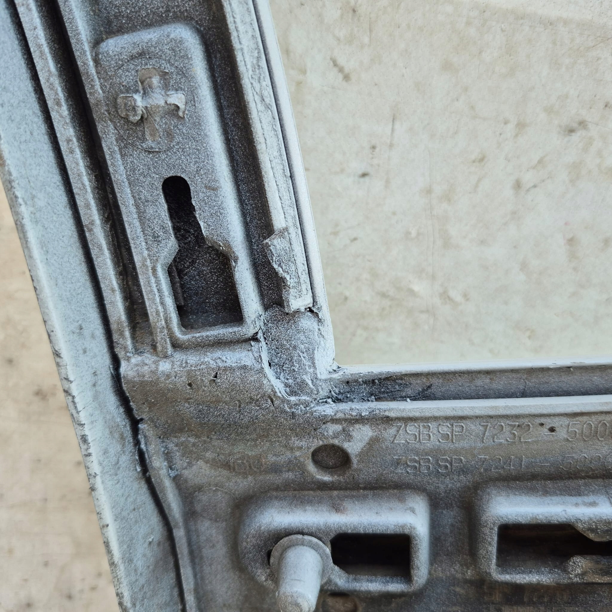 AUDI Q7 II moulding cap of a fender right front front 7232-5000