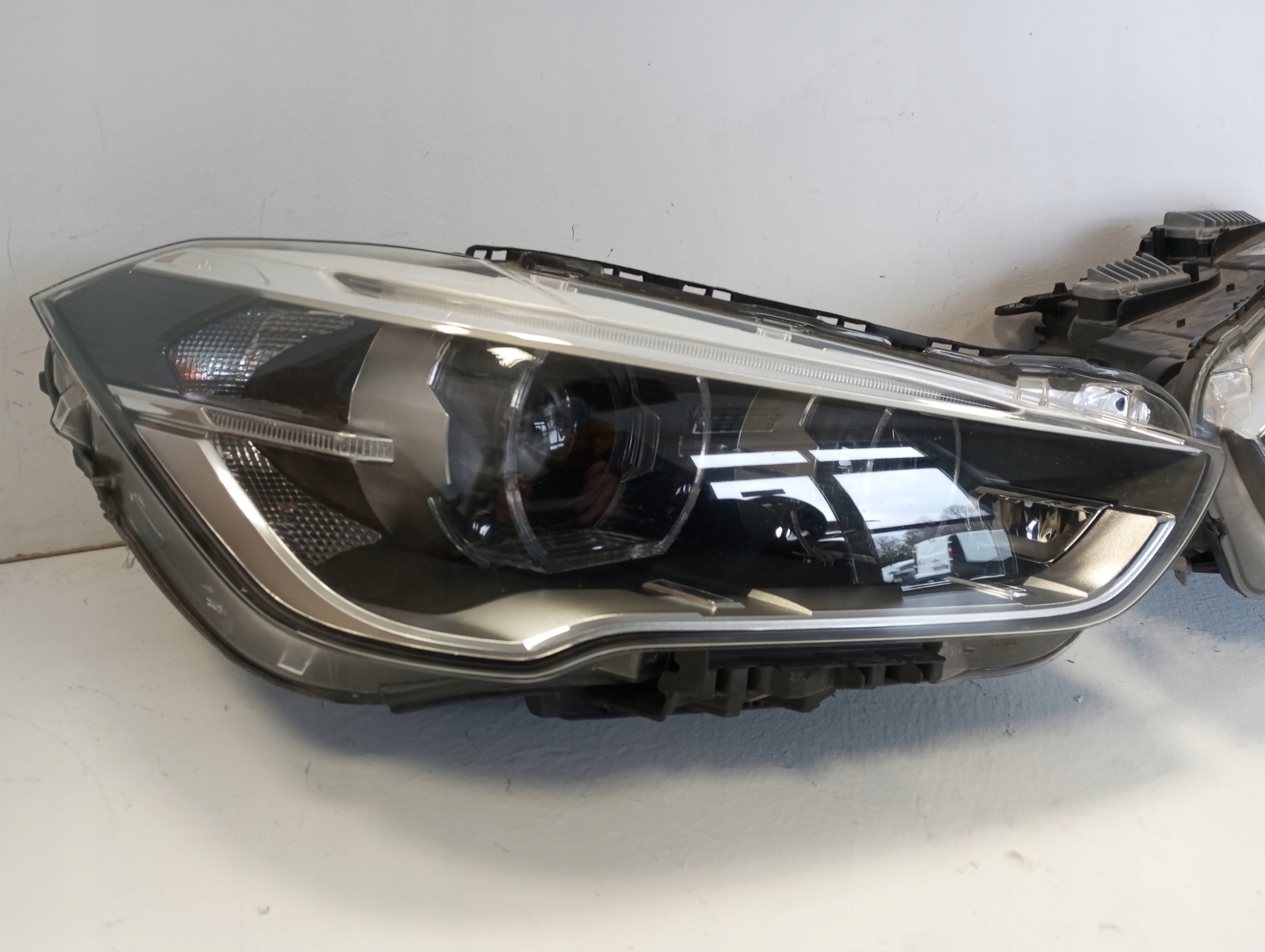 light FULL LED BMW X1 F48 7495003 7495004 front front