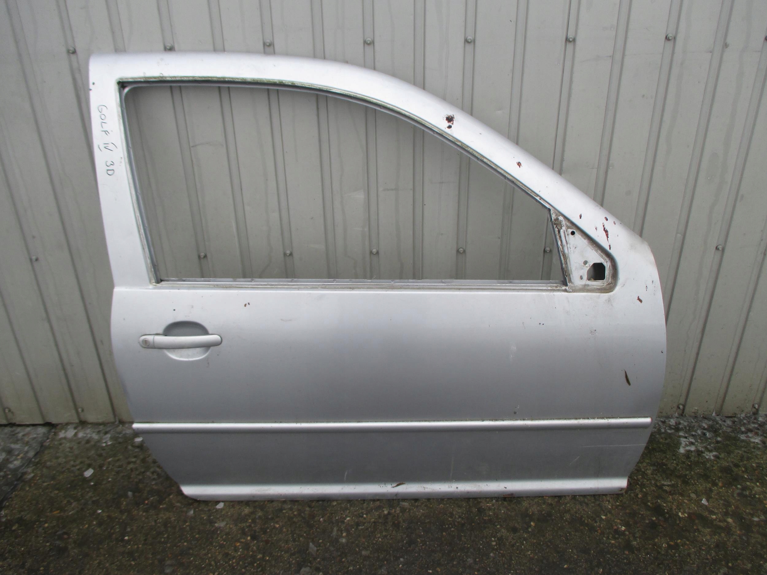 VW GOLF IV 3D 1997-2003 DRZWI PRAWE