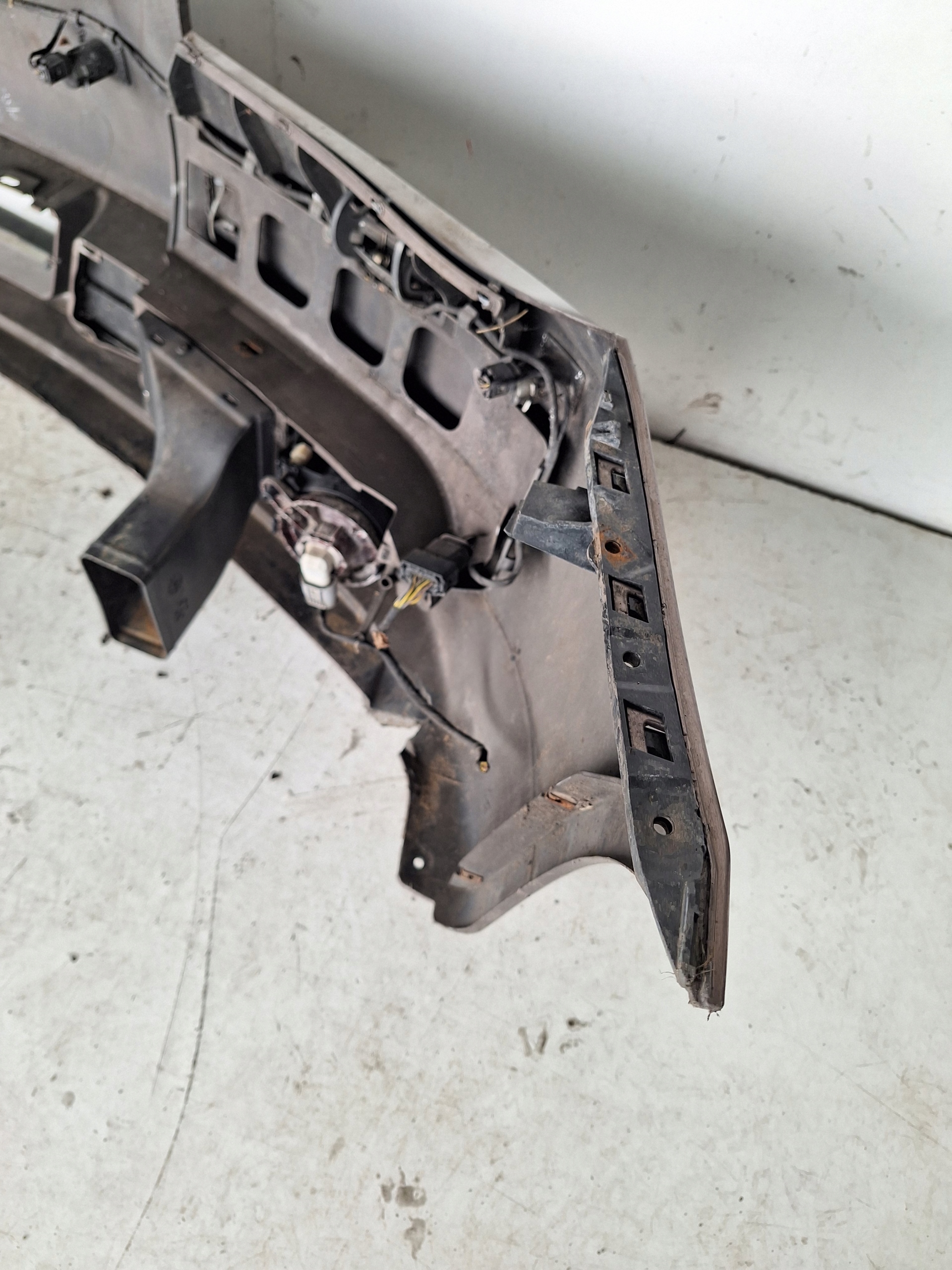 BMW 5 E60 E61 03-07 Stoßstange + PDC