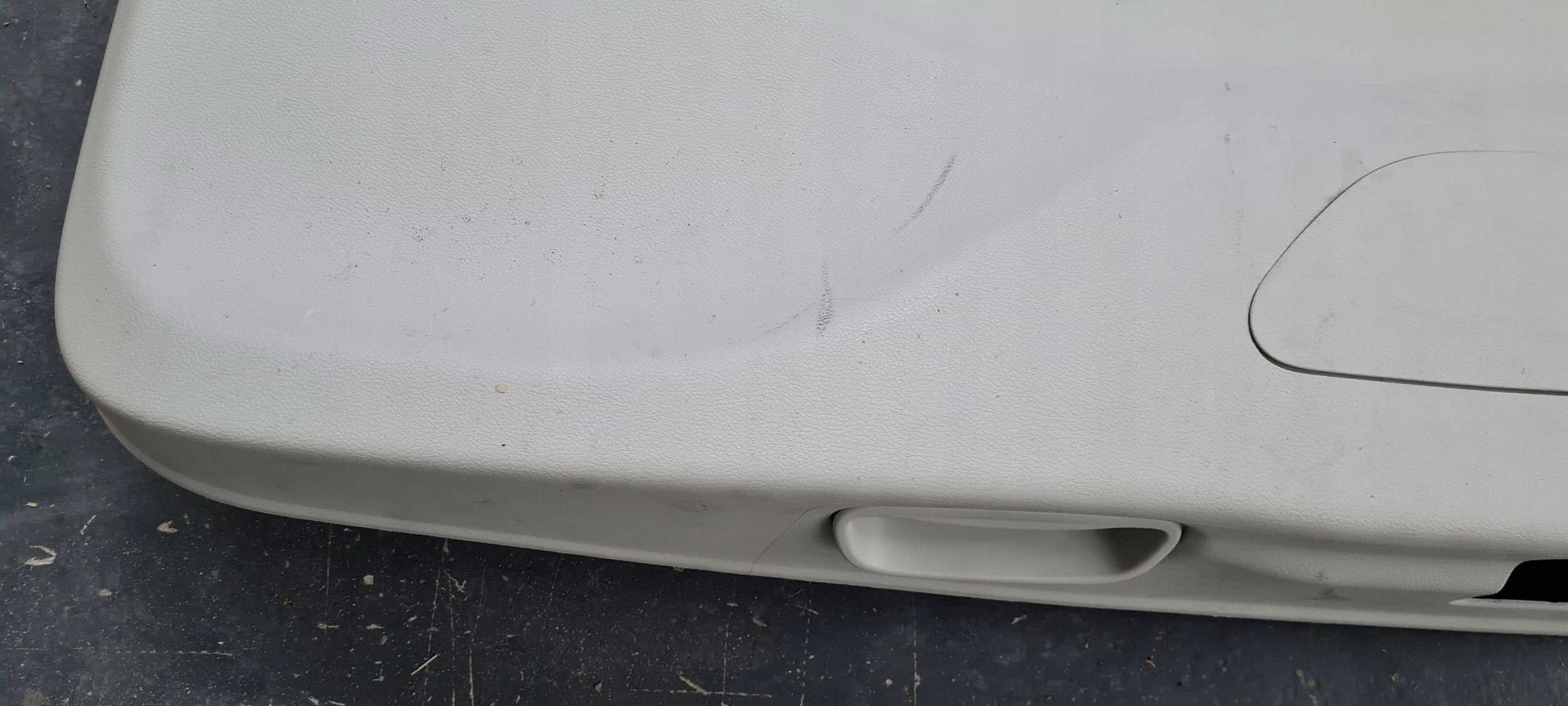 Chrysler Pacifica 2022 cover side bonnet boot rear part 6PP36PD2AA