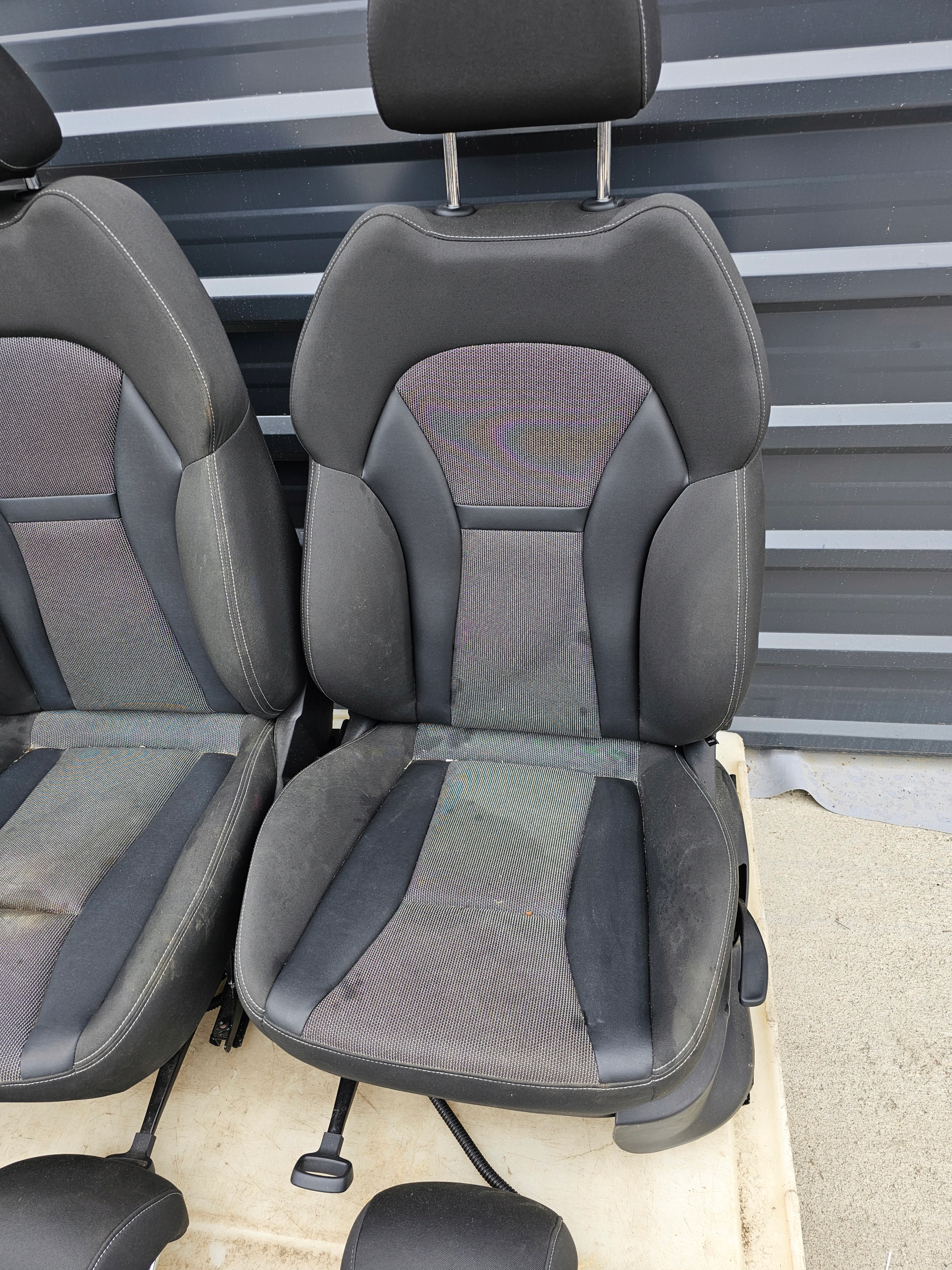 Sitz Sitze KOMPLET AUDI A1 8X 5-Tür Leder+MATERIAL