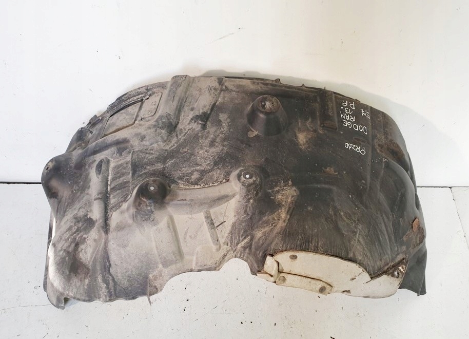 Dodge Ram IV 1500 13r nadkole prawy przod