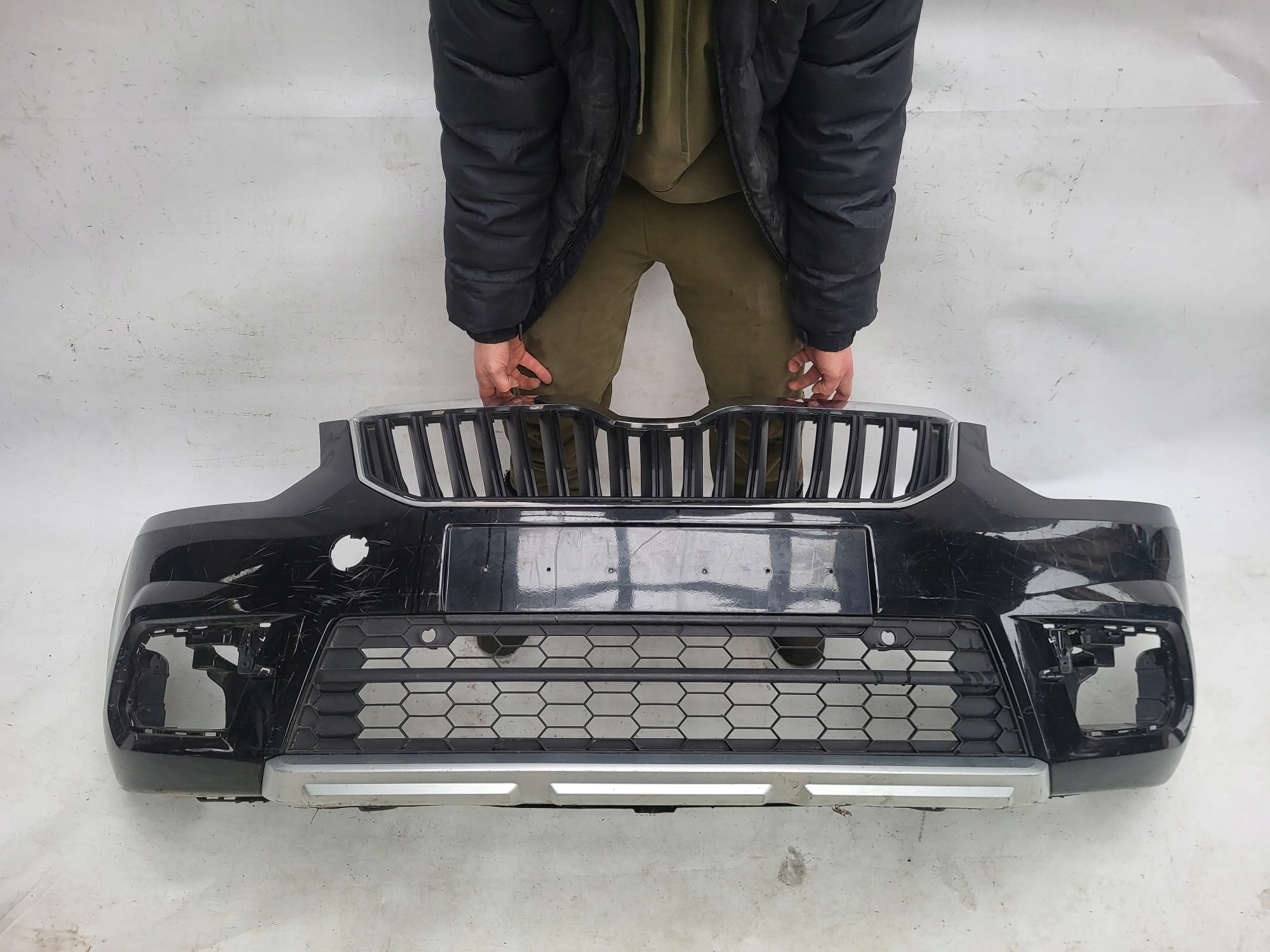 SKODA YETI LIFT 12-17 bumper front front 4XPDC 5L0807221K