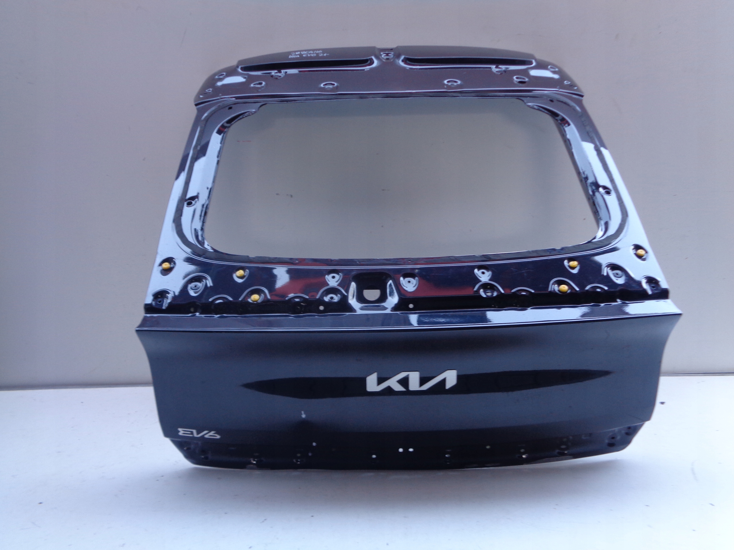 KLAPA TYLNA KIA EV6 21- NR 28804