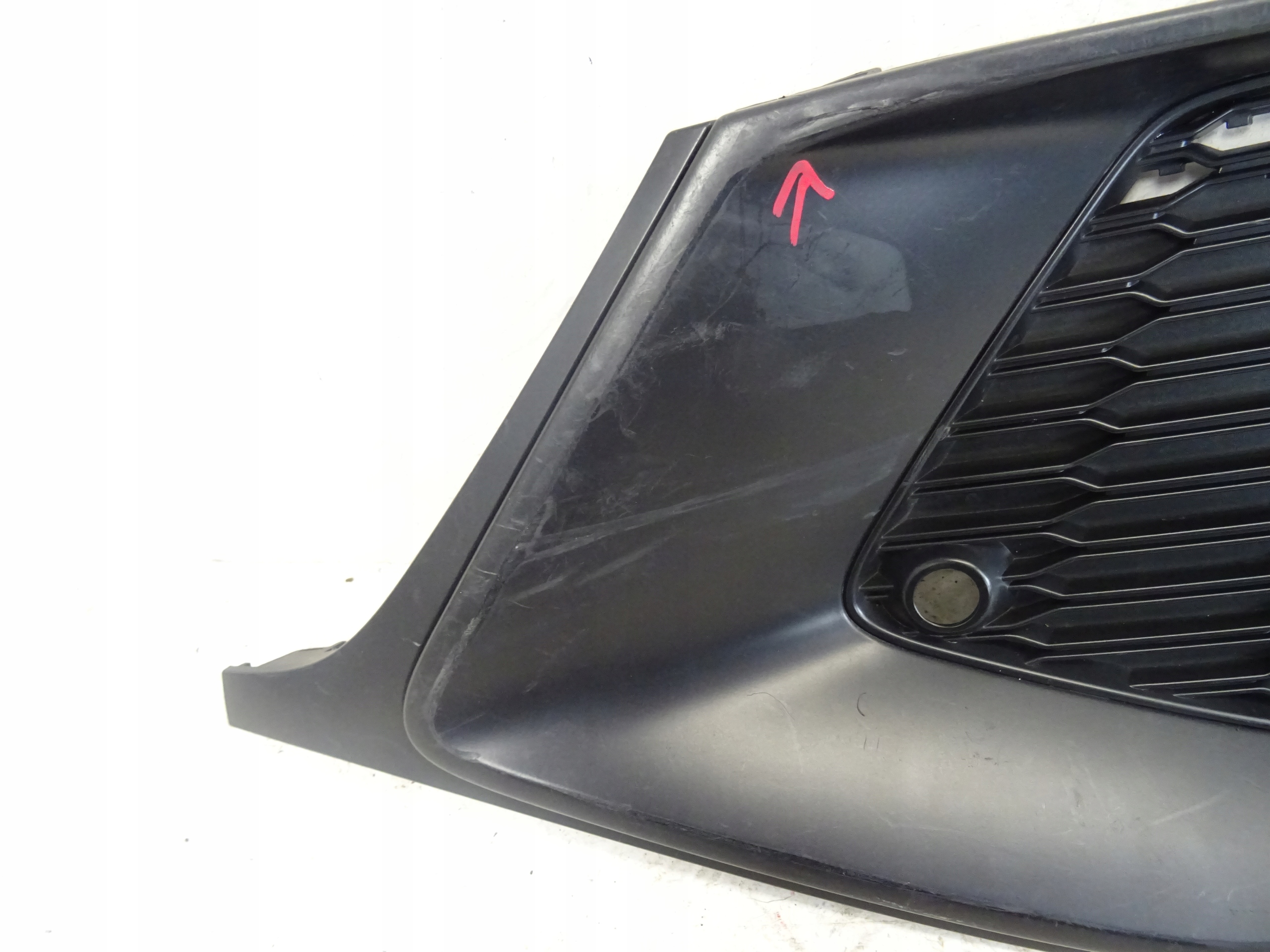 grid of a bumper left front AUDI Q8 4M8 S-LINE 4M8807681A