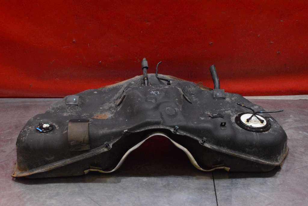 Behälter kraftstofftank des Kraftstoffsbehälters LEXUS LS 4 IV LS600H 5.0 V8 HYBRID 438 KM 06-09