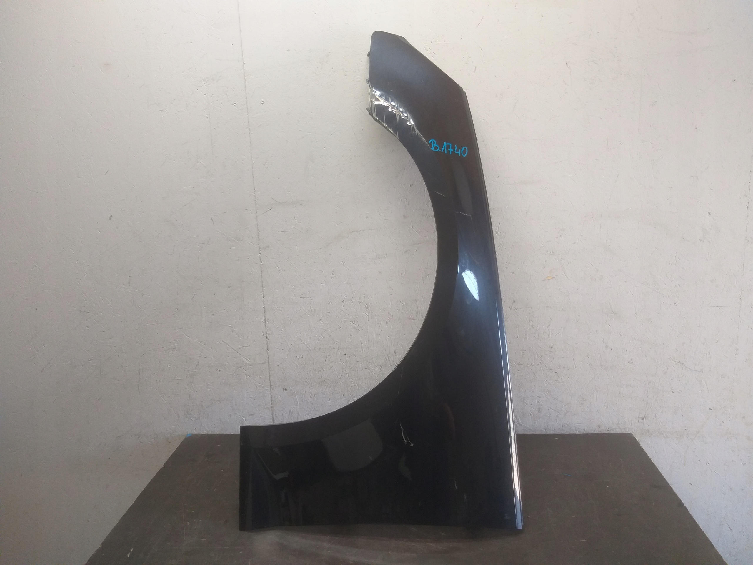 fender front left AUDI A4 B9 8W0 16-19