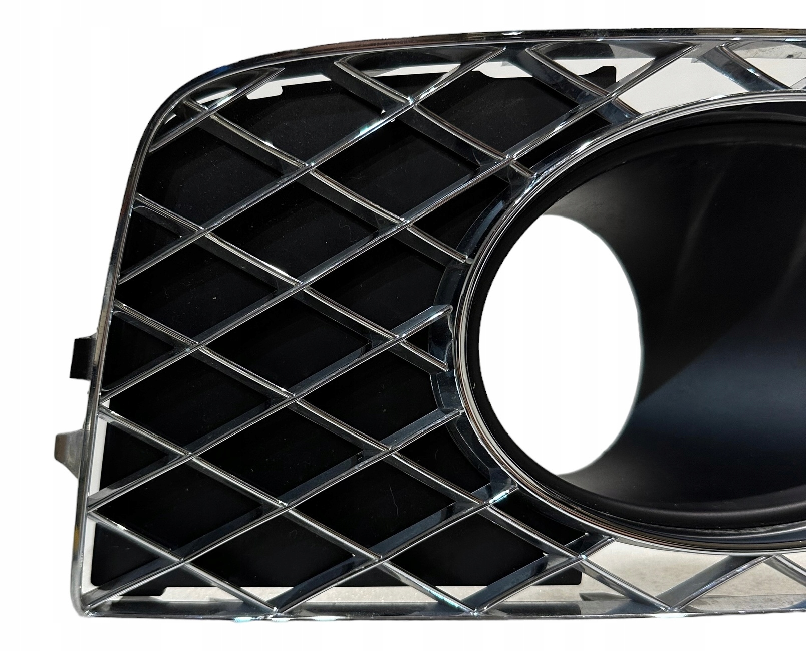 BENTLEY BENTAYGA BOCZNY GRILL RH 36A807894 36A807682