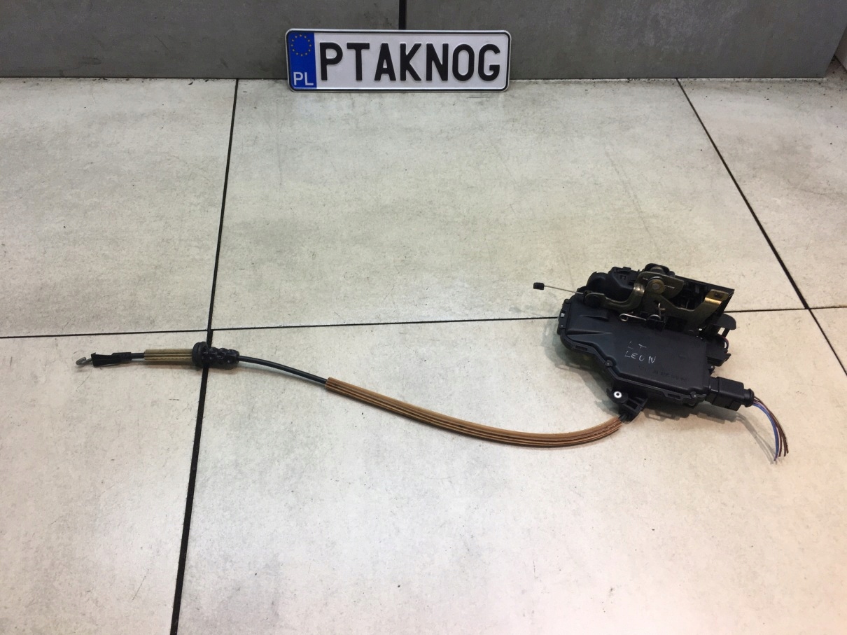 lock door left rear part SEAT LEON and 6 PIN