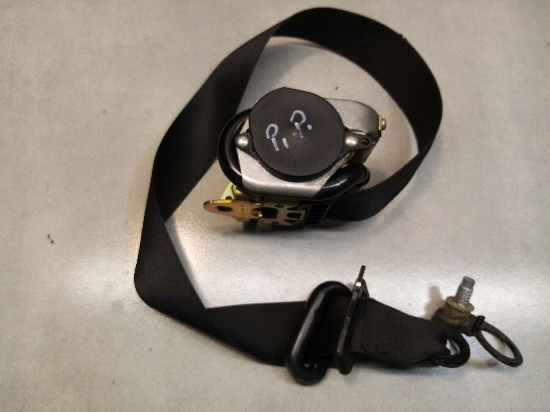 tension belt safety right front MERCEDES W168 1.6