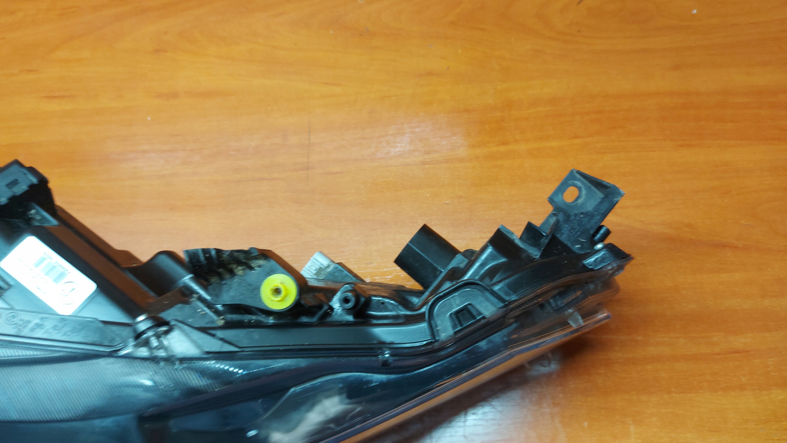 REFLEKTOR light right right front TOYOTA COROLLA E21 sedan 18