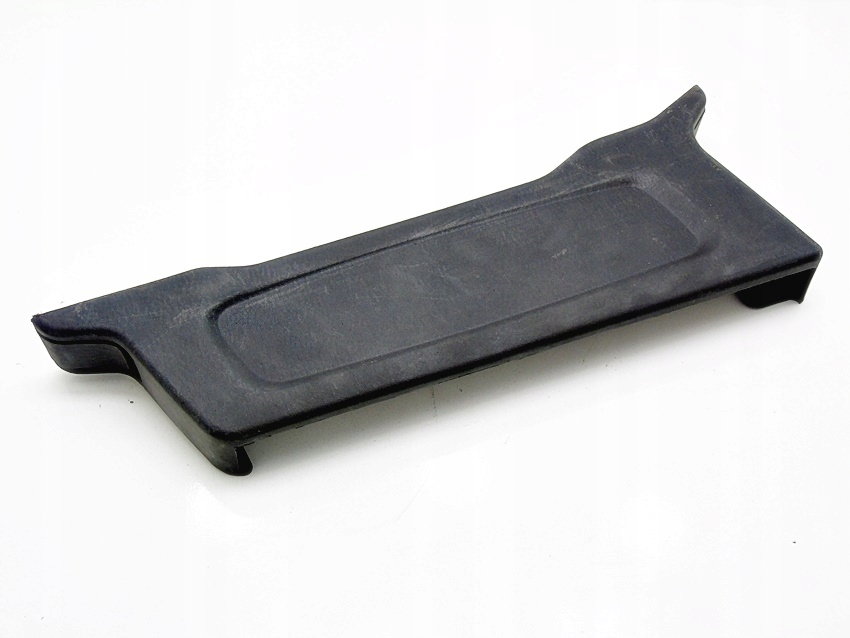 КОРПУС ЗАЩИТА СИДЕНЬЯ ПЕРЕД ПРАВЫЙ HYUNDAI МАТРИКС