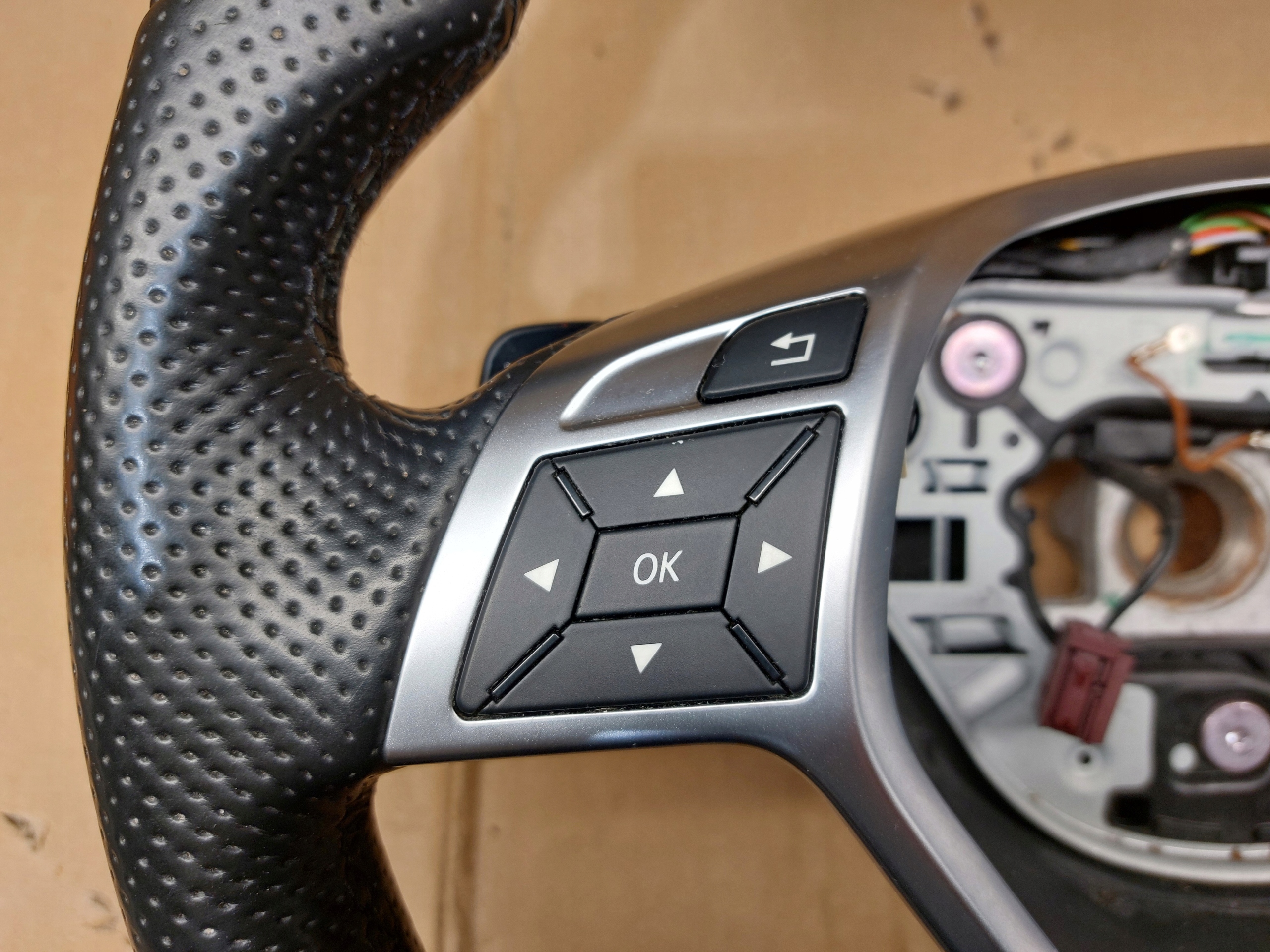 steering wheel, leather MULTI with shifting MERCEDES E KLASA W212 AMG 15r