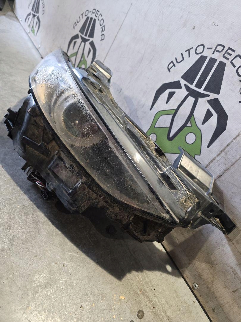 MAZDA 3 IV 2.0 HYBRYDA light right front BOL5-67890