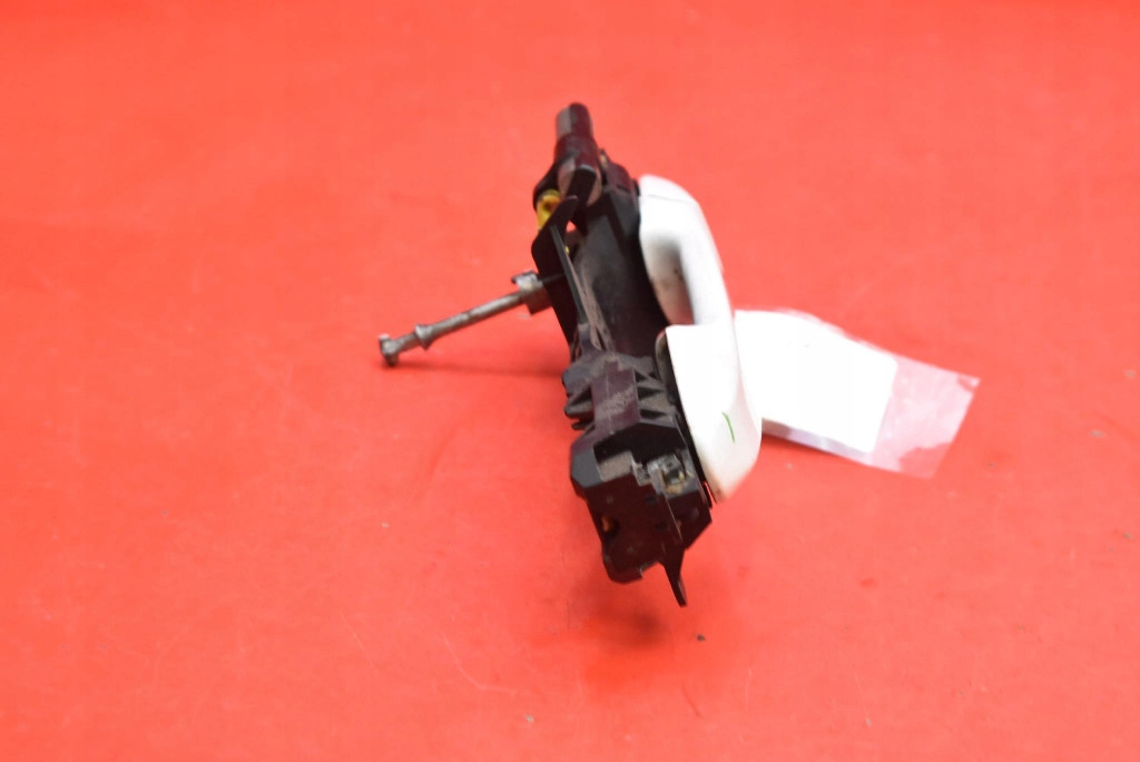 handle left front front BIALA TOYOTA YARIS 3 III 5D HB LIFT 14-17
