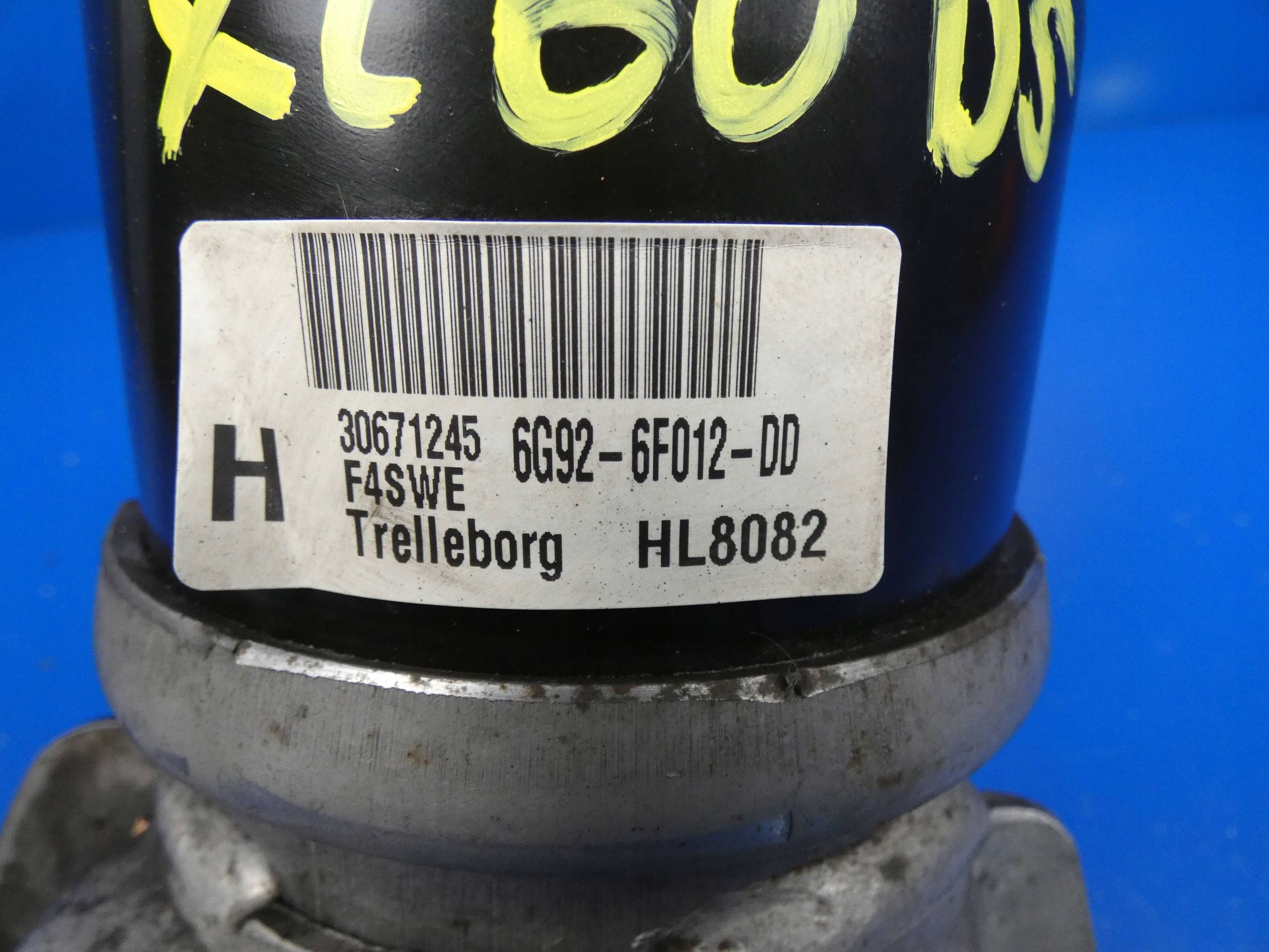 VOLVO XC60 e V60 S60 II airbag staffa Motore
