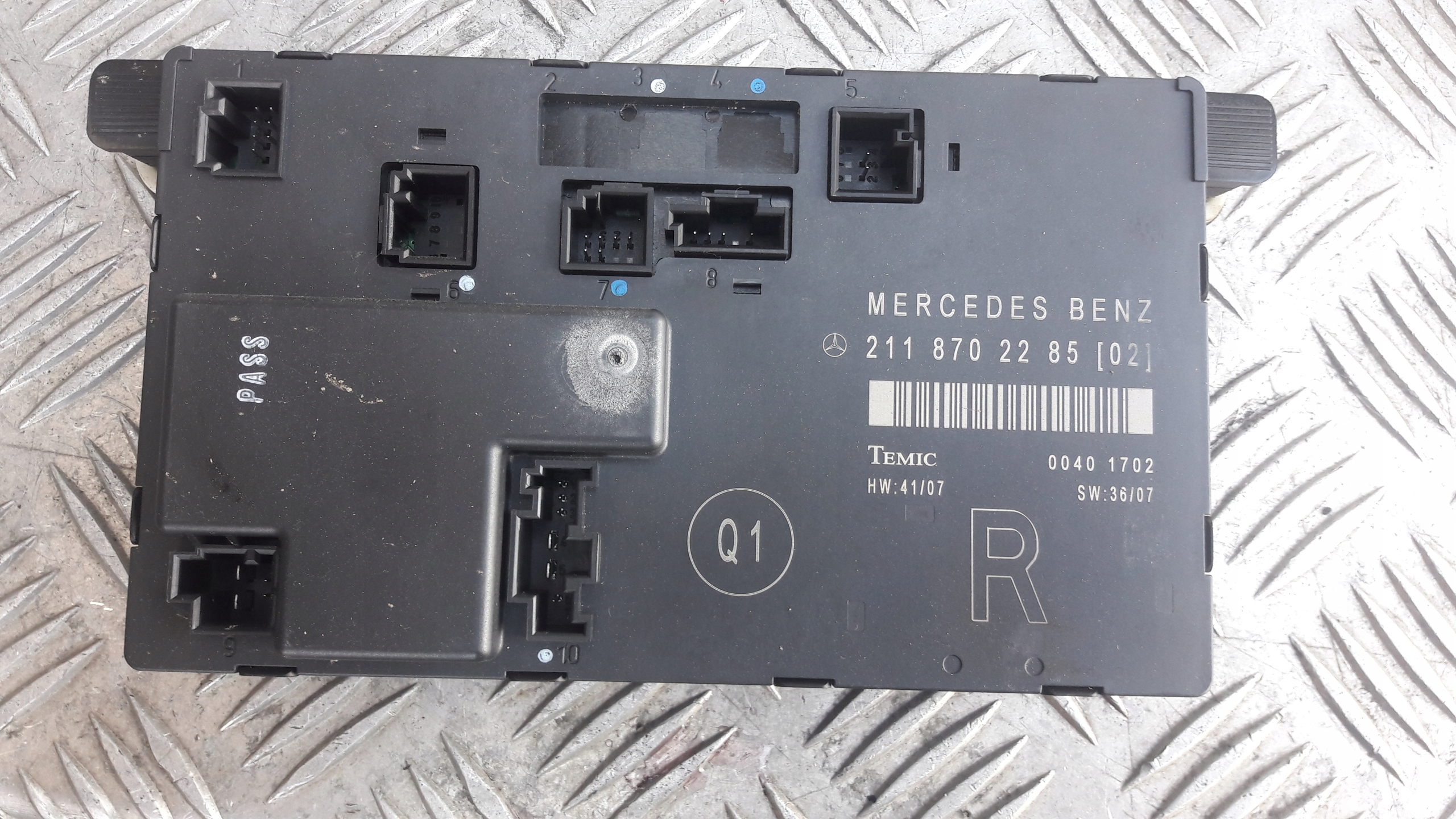 MERCEDES W211 module control unit door right front 2118702285