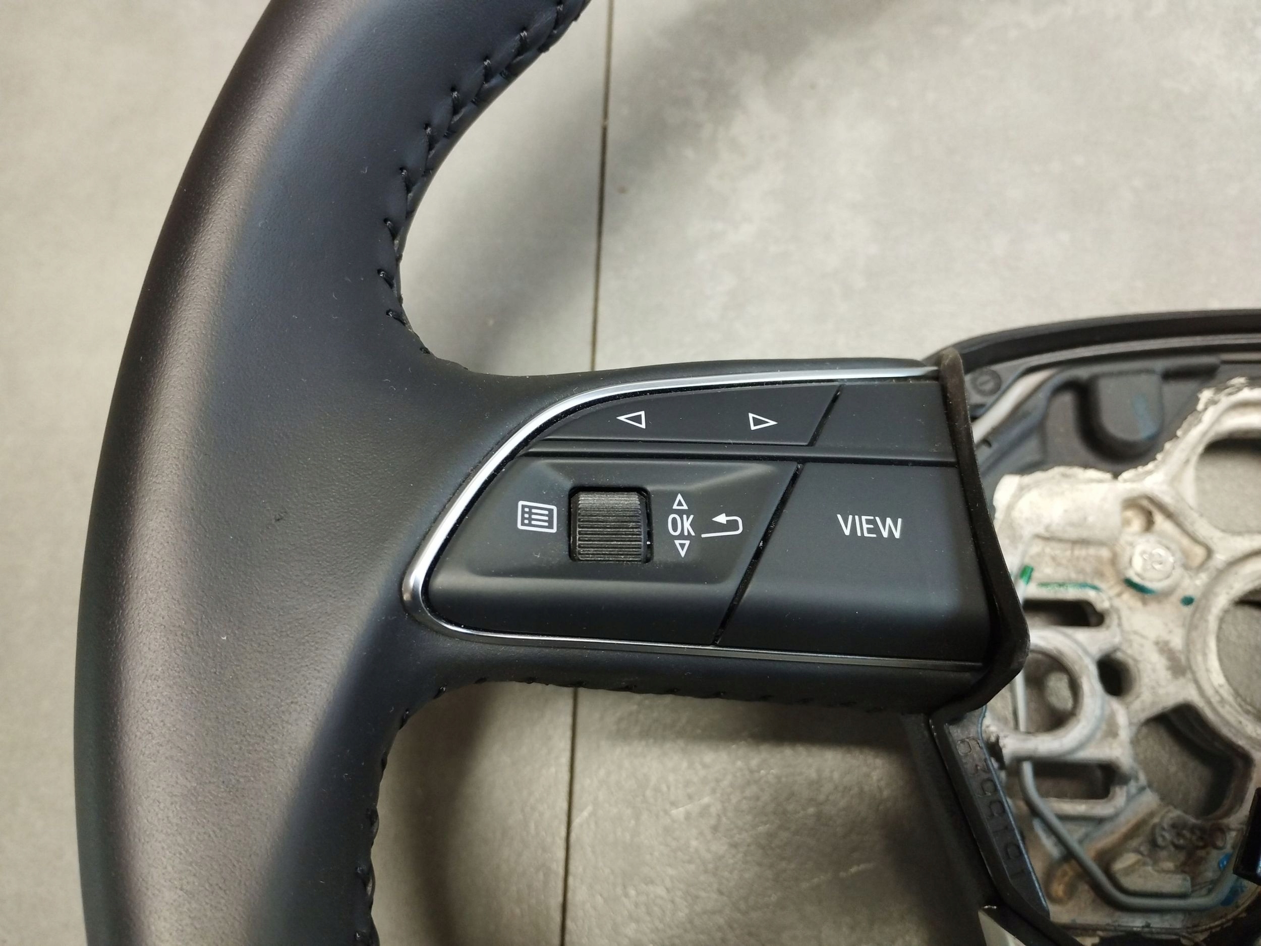 Audi Q3 F3 83A lenkrad Leder MULTI 83A419091D