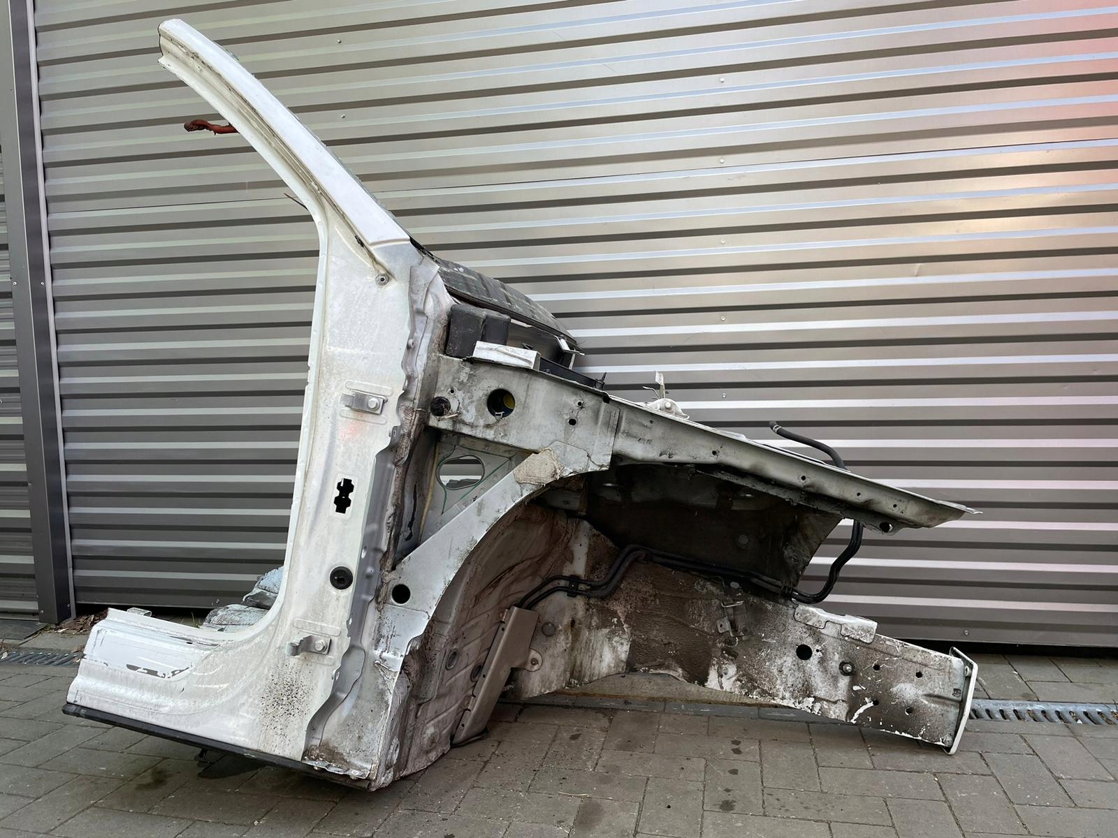 AUDI Q5r ЧЕТВЕРТЬ ПРАВЫЙ ПЕРЕД 08- КОМПАНИЯ