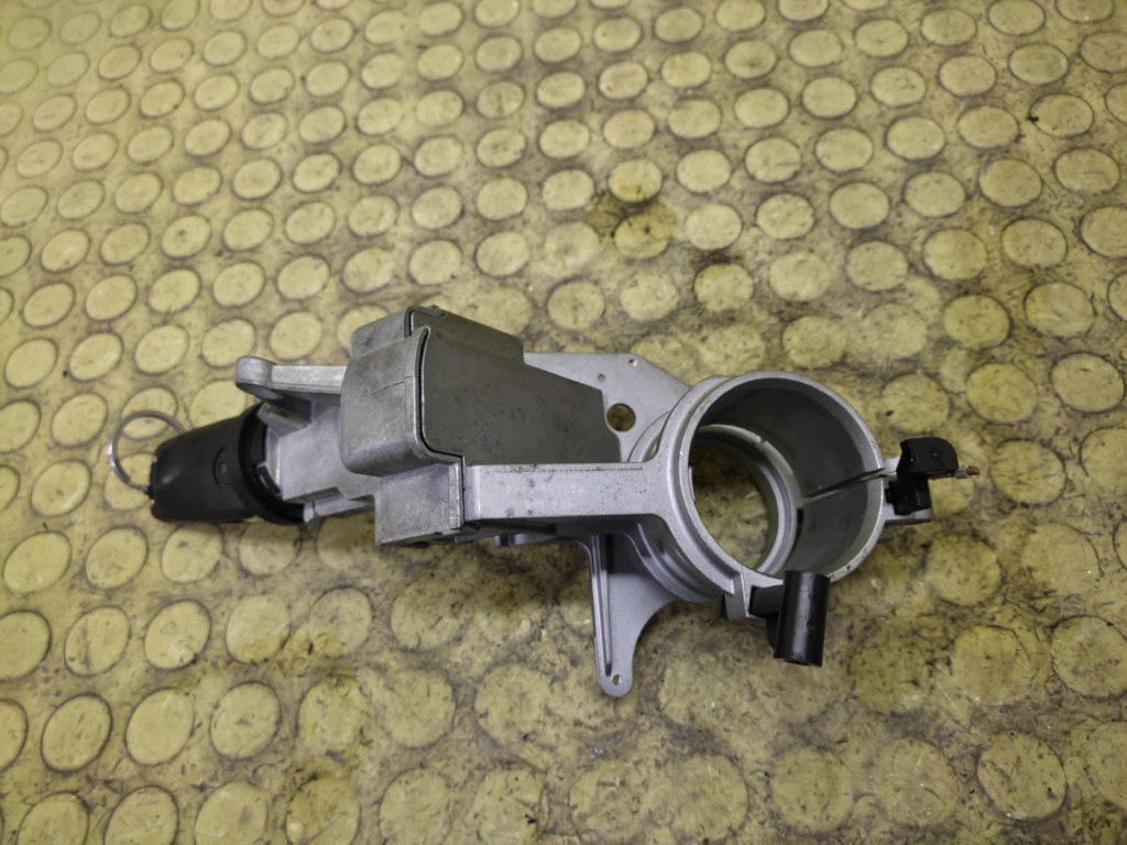 OPEL ASTRA H ignition key 2421430