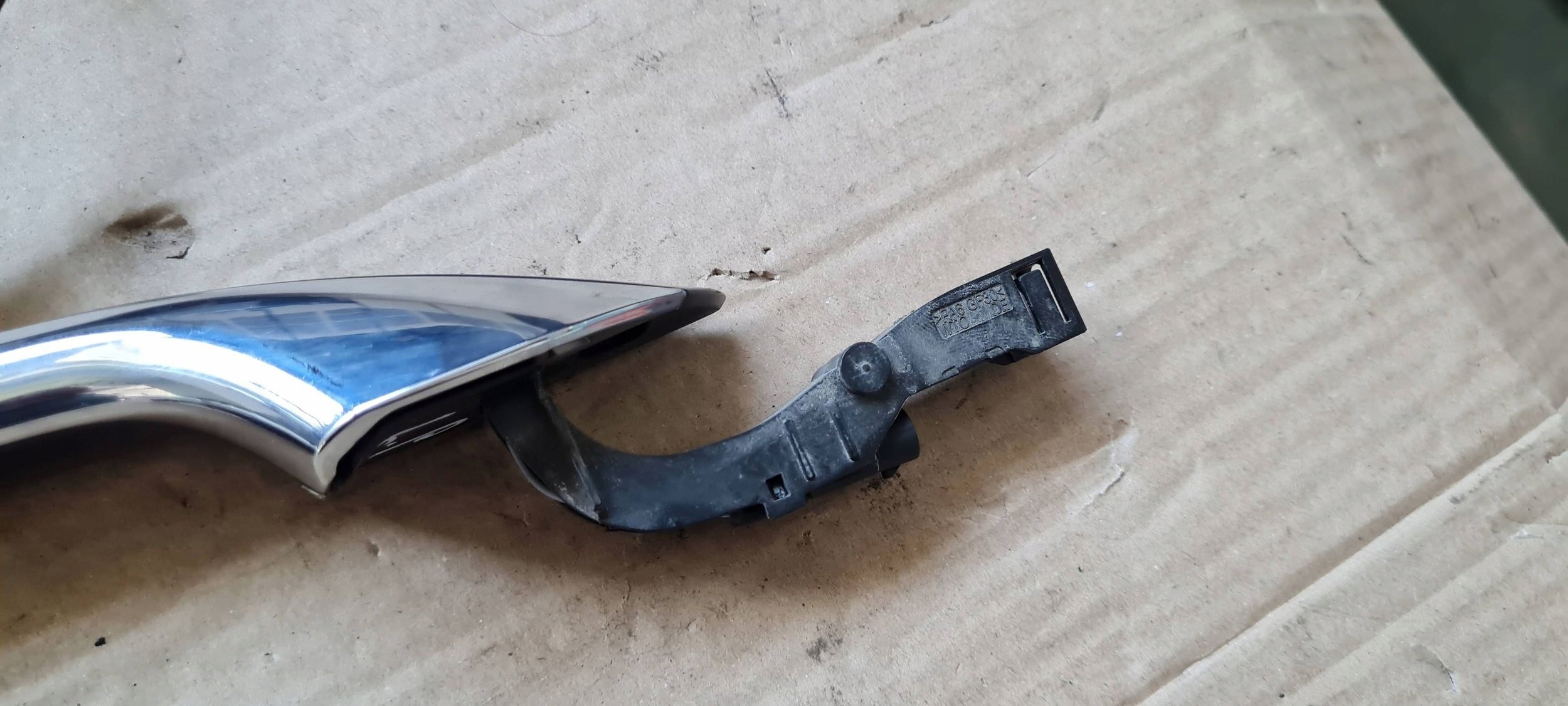 A6 C8 4K handle door left left front below KESSY CHROM LX5B 4M8837205C