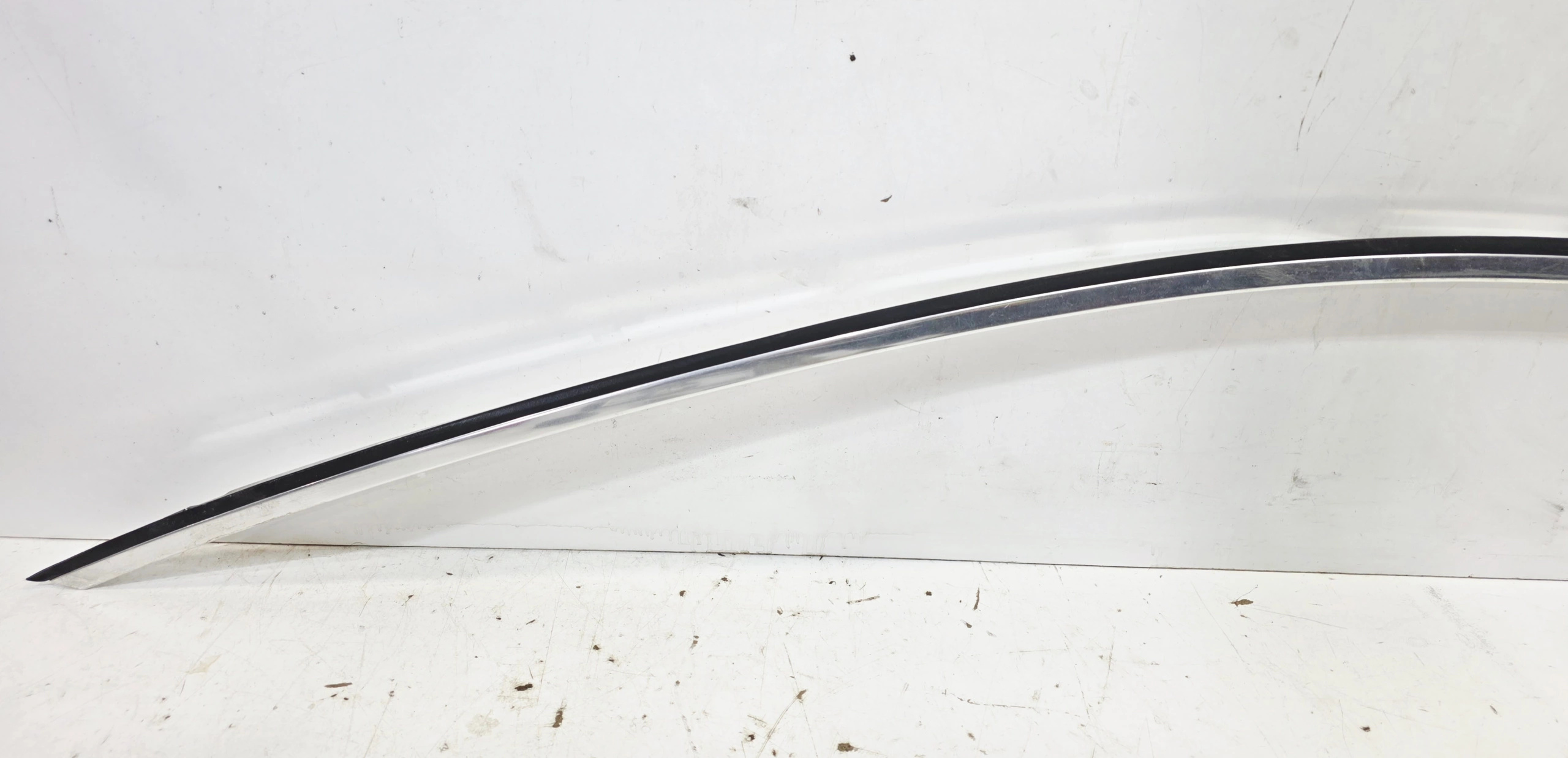 moulding bodywork CHROM left AUDI A5 8T SPORTBACK 8T8853703