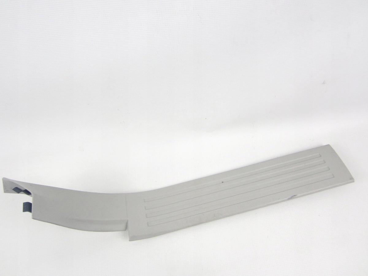cap threshold rear right Mercedes R-klasa W251