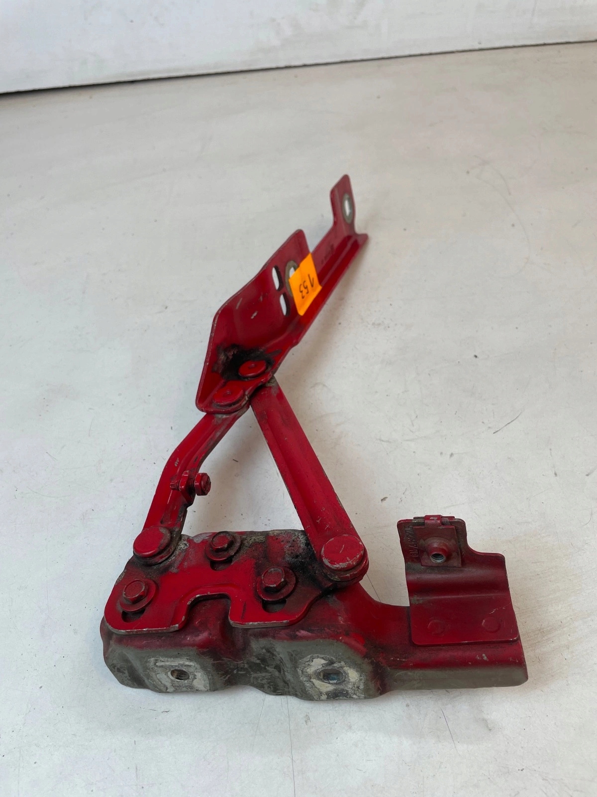 hinge bonnets front front left Opel Astra IV J