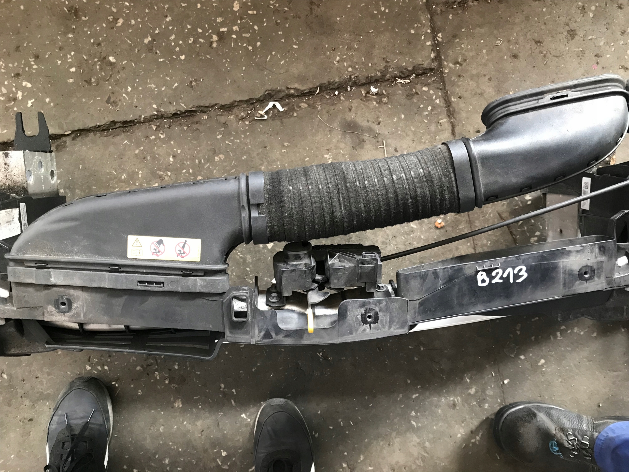 MERCEDES B клас W246 замок капота капота