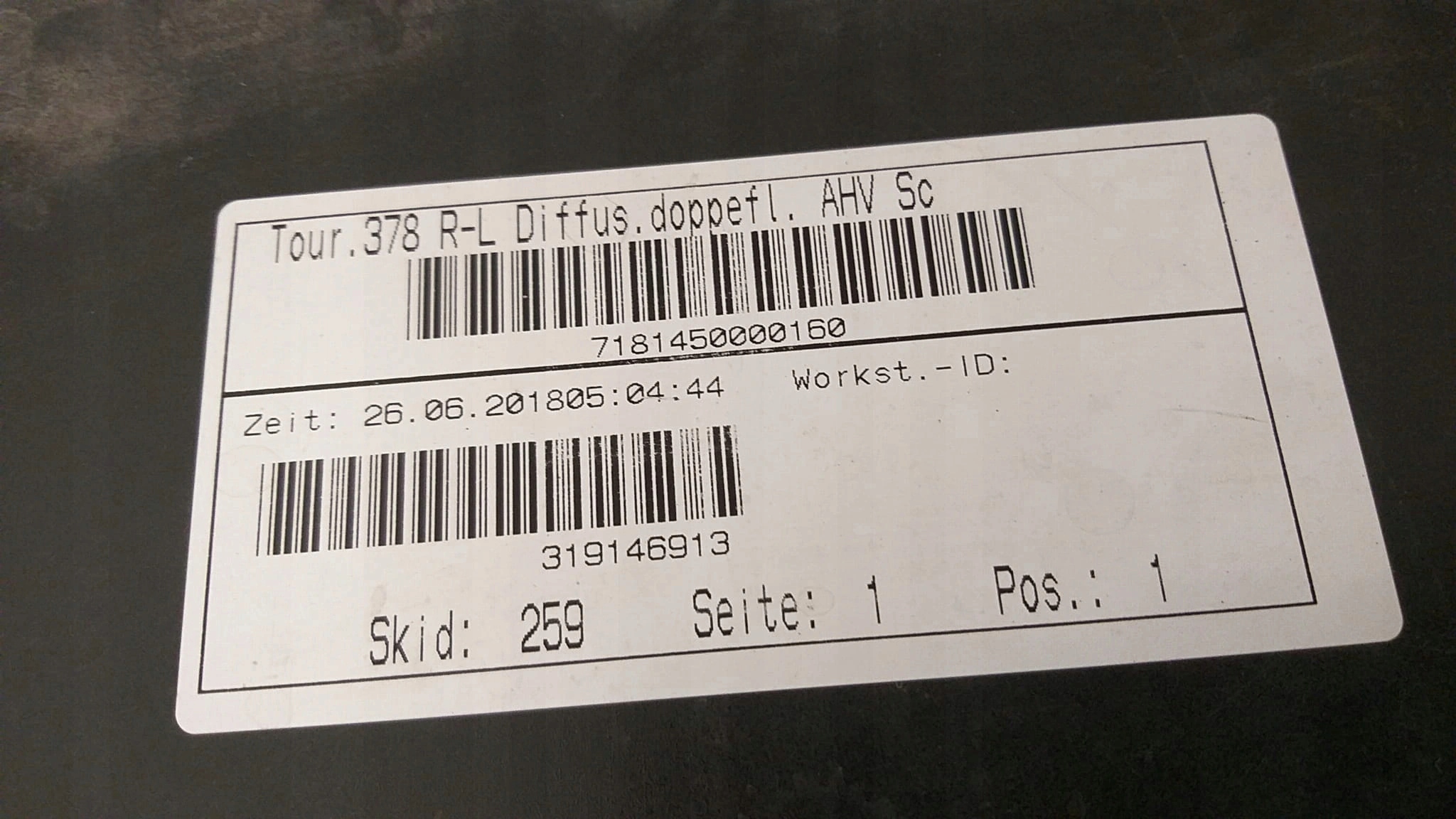 VW TOURAN R-LINE 5TA 16-20 SPOJLER ZDERZAKA TYLNY Producent części Volkswagen OE