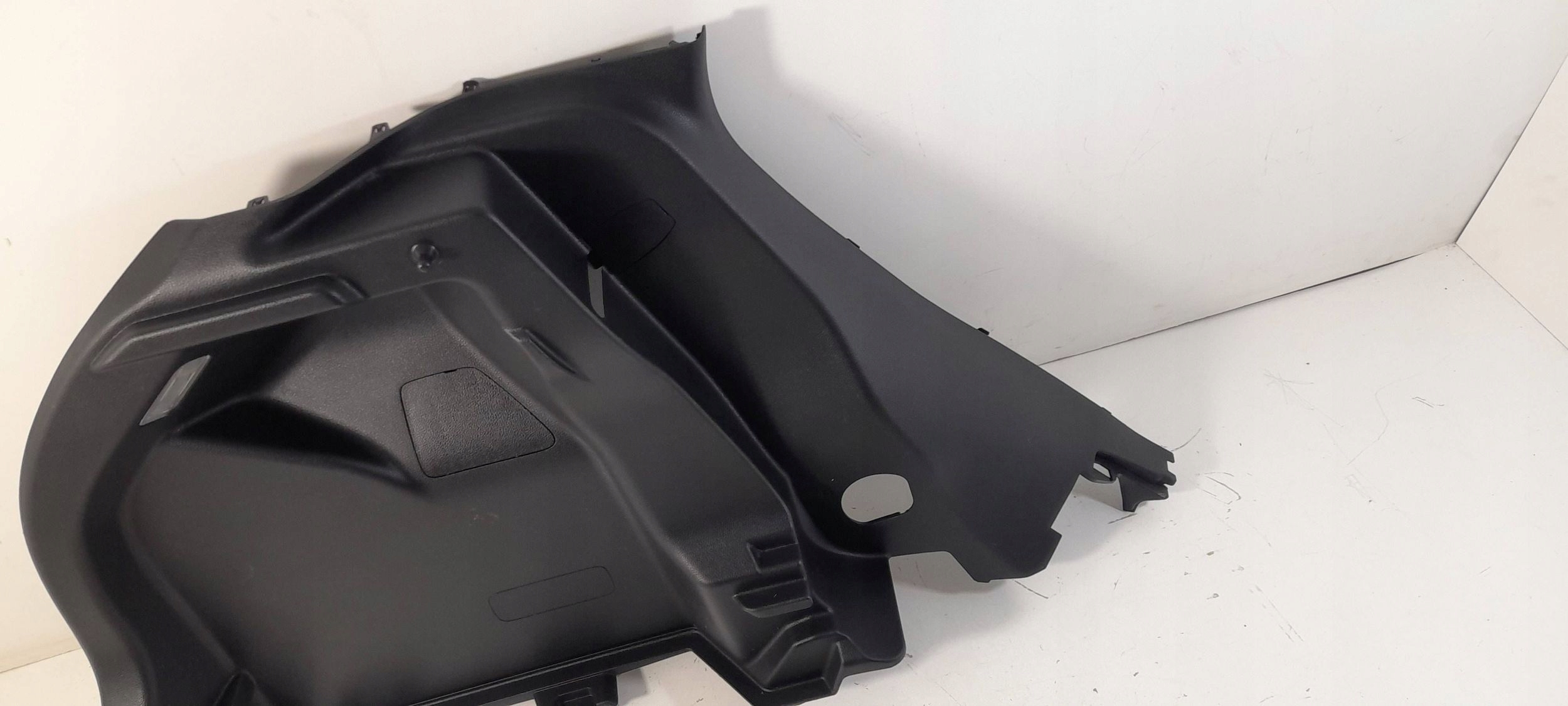 Toyota Yaris IV XP21 side left boot 64740K0050 (Y30)