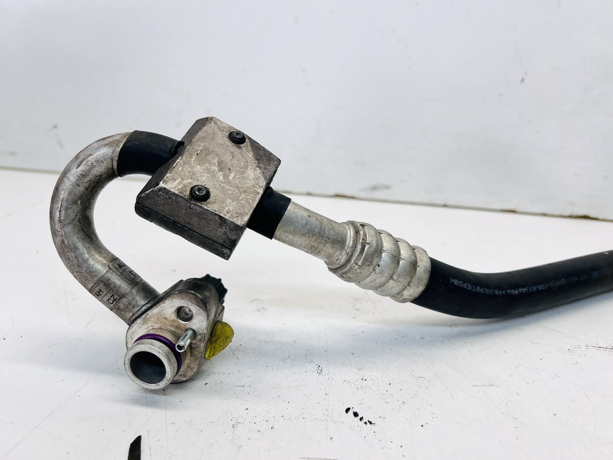 vedení hadice klimatizaci AUDI A6 C7 A7 4G0260707AH