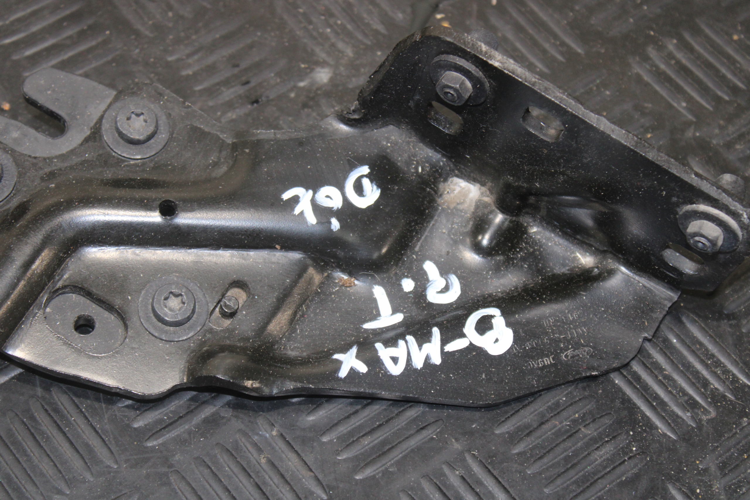 roll door right rear part lower FORD B-MAX AV11-R25100-AD