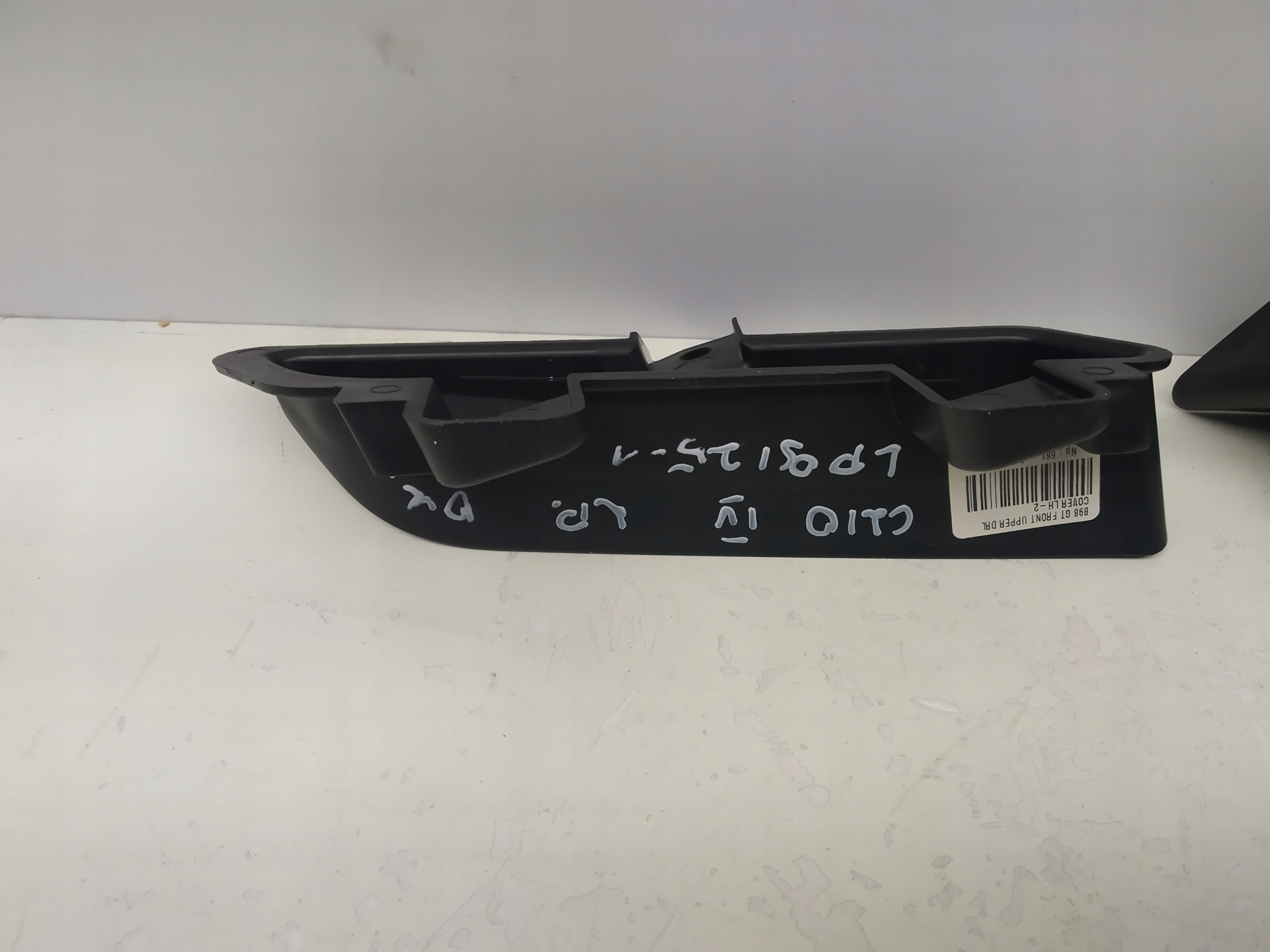 Renault Clio IV 4 GT grid spoiler left right of a bumper front 623121046R