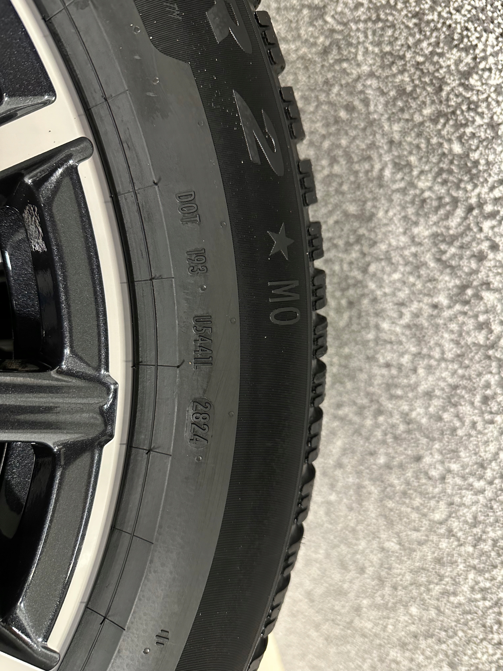 NOWE ORYGINALNE KOŁA ZIMOWE ALUFELGI 18 BMW X1 U11 X2 U10 838M Marka opon Pirelli