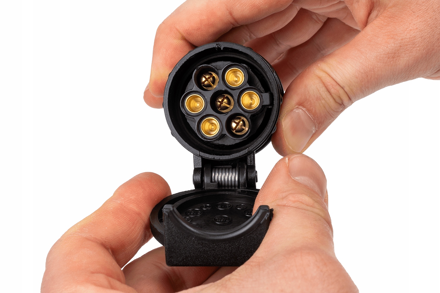 Adapter przejściówka UNITRAILER TL0102 redukcja gniazda haka przyczepy 13/7 EAN (GTIN) 5904553985201